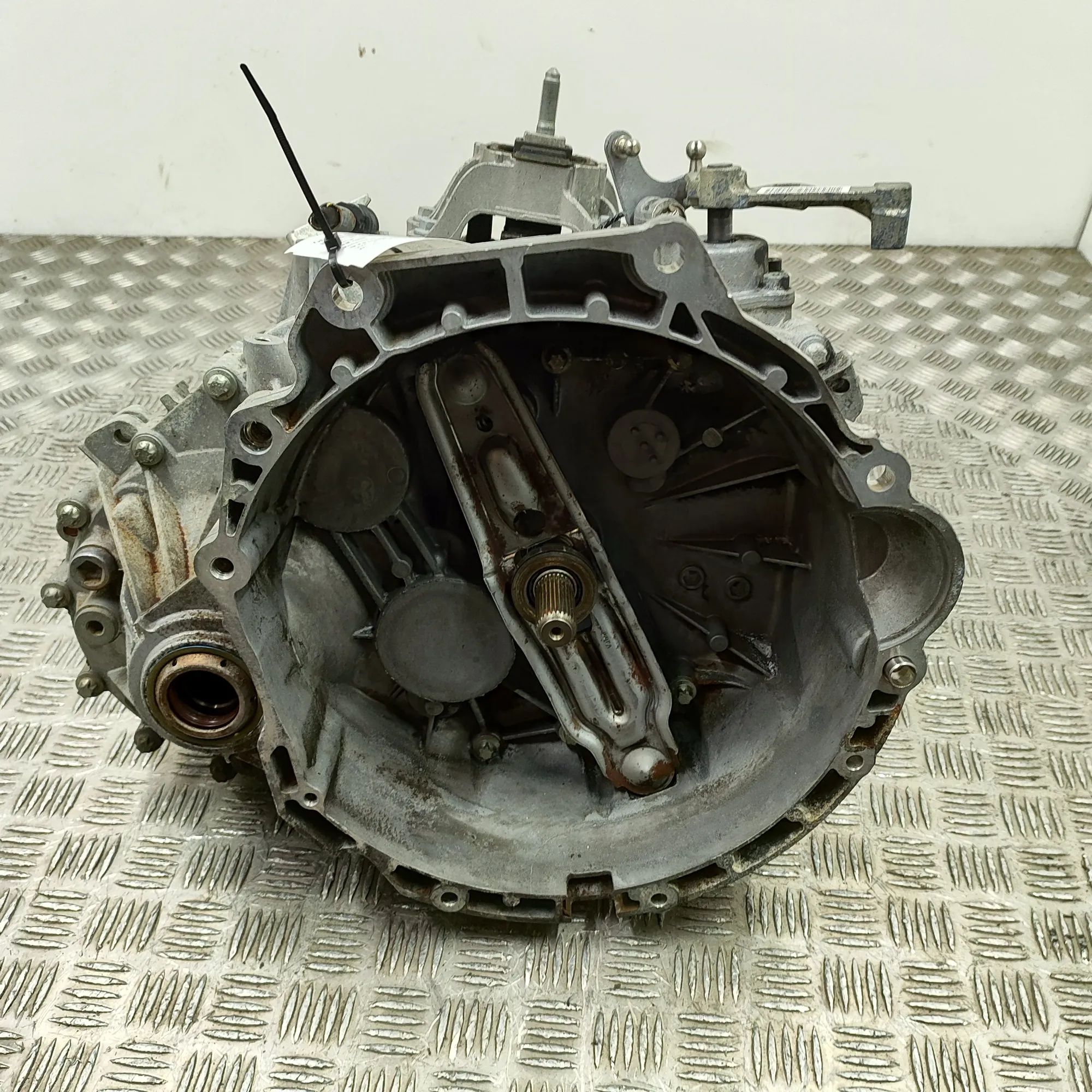 Mini One, Cooper, Clubman (R55 - R59) Gearbox Gearbox — MINI COOPER (R56) (2005-2013) — 75946...