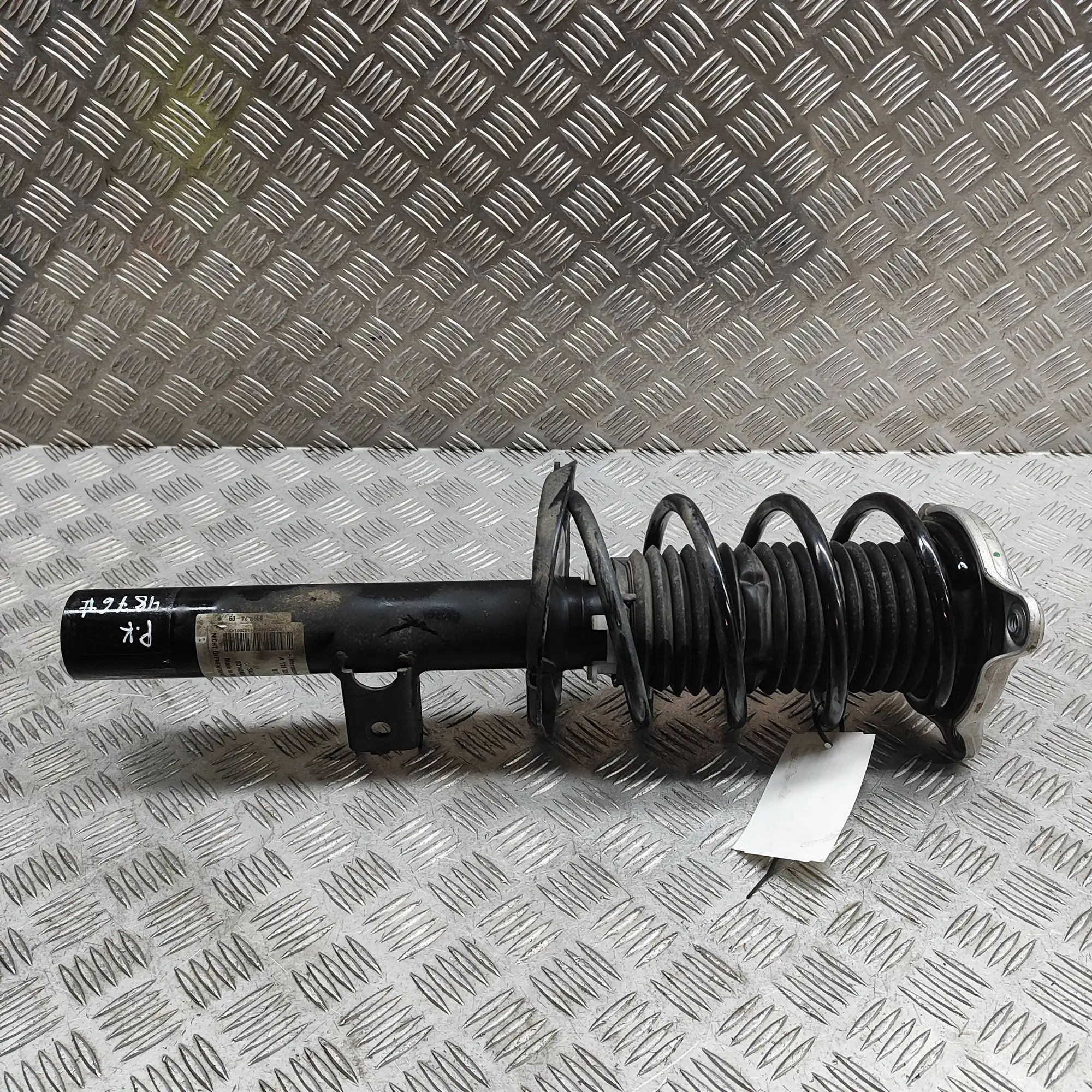 Mercedes-Benz CLA (C118) Shock absorber — front left Shock absorber — front left — MERCEDES BENZ CLA...