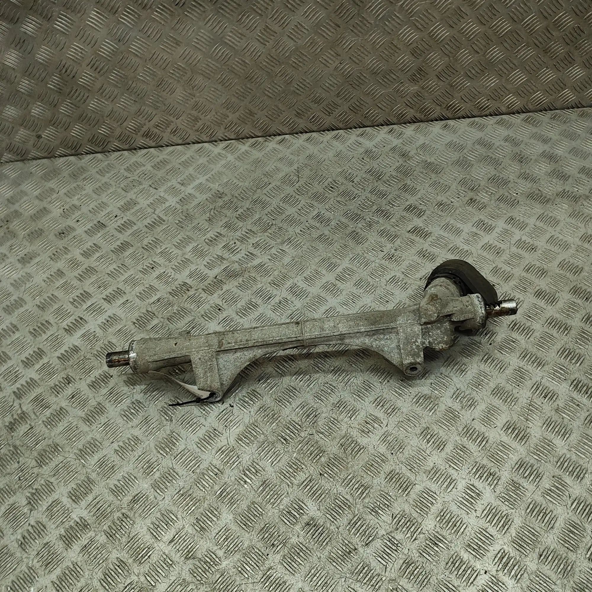 Nissan Leaf ohjaushammastanko Steering Rack — NISSAN LEAF (ZE1) (2017-PRESENT...