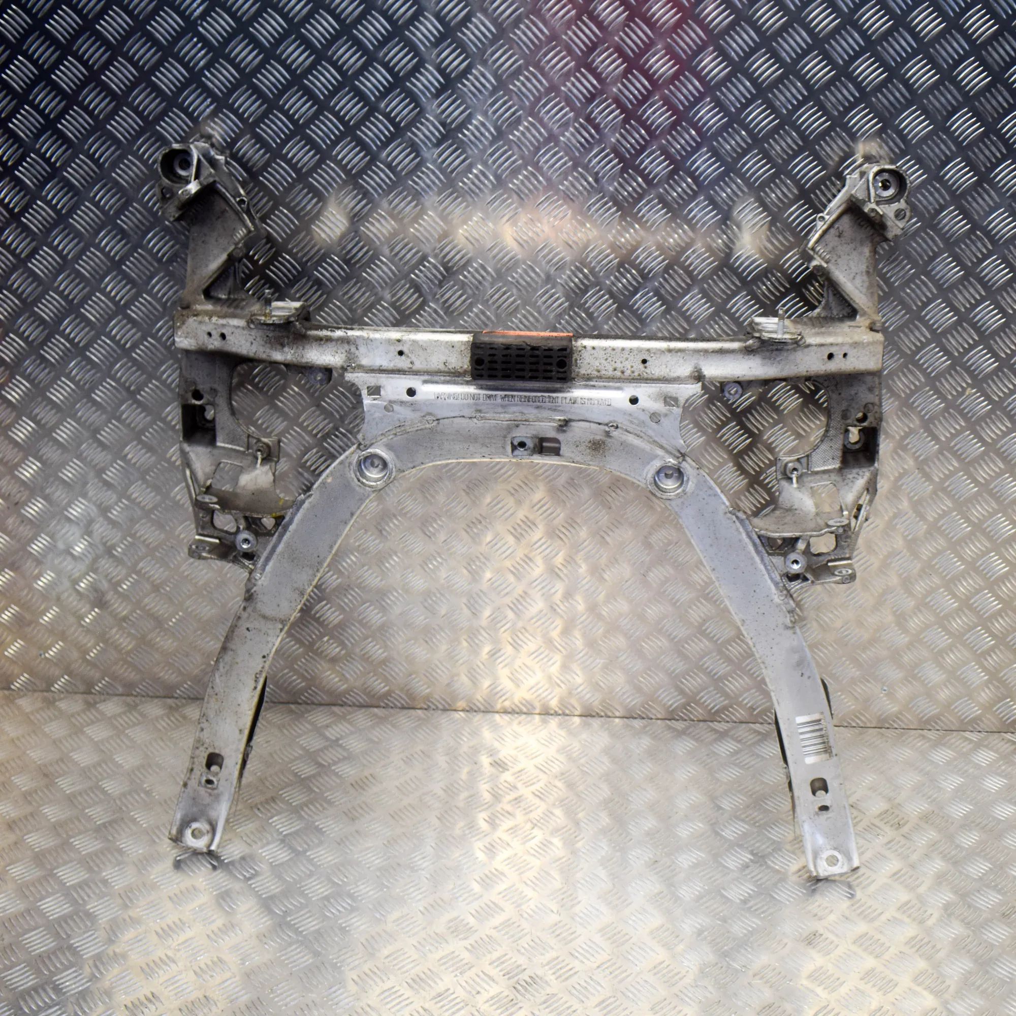 BMW 6 (E63 / E64) Front subframe Front subframe — BMW 6 SERIES (E63, E64) (2004-...