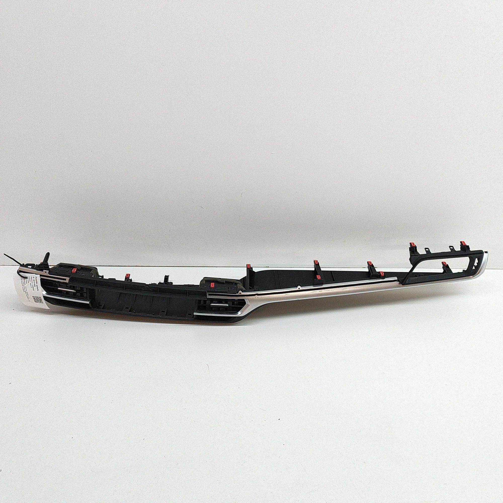 Toyota Sienna Dashboard Trim Dashboard Trim — TOYOTA SIENNA (_L4_) (2020-PRE...