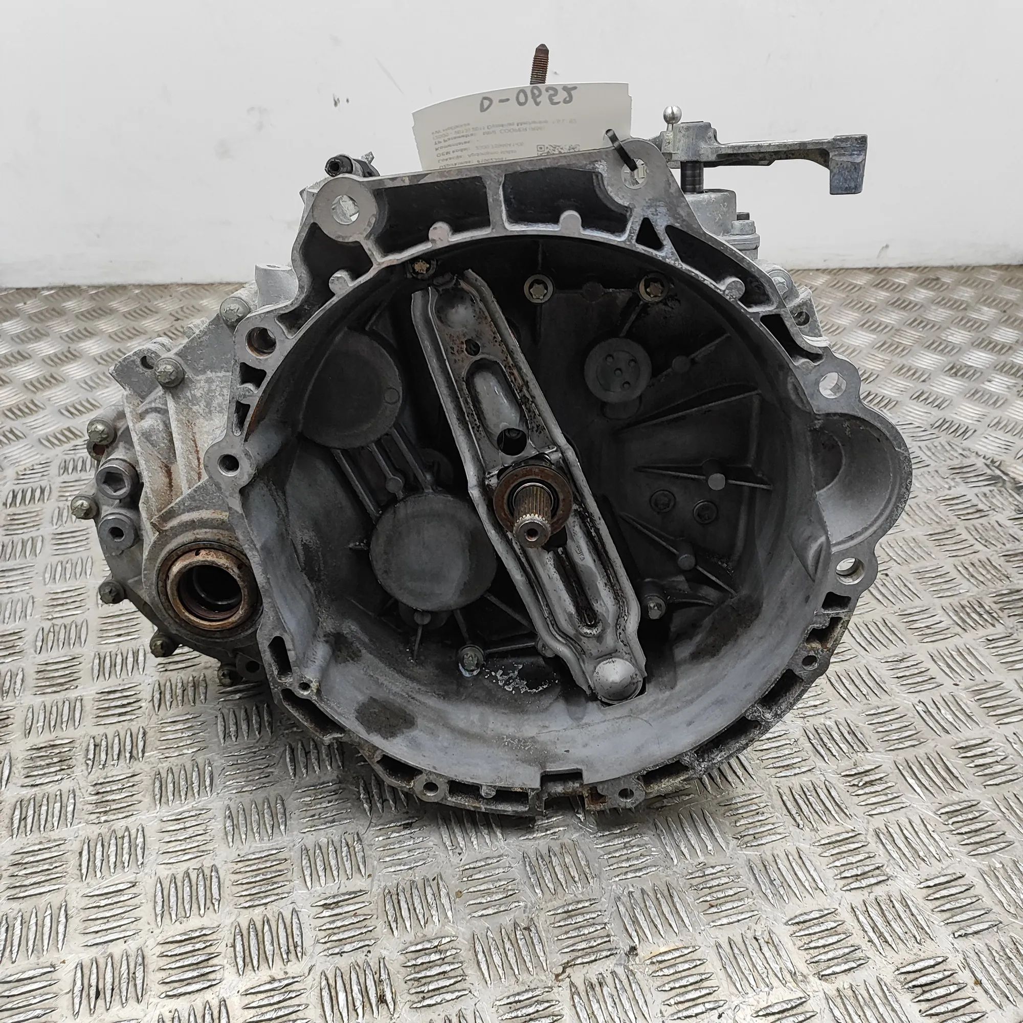 Mini One, Cooper, Clubman (R55 - R59) Gearbox Gearbox — MINI COOPER (R56) (2005-2013) — 75946...