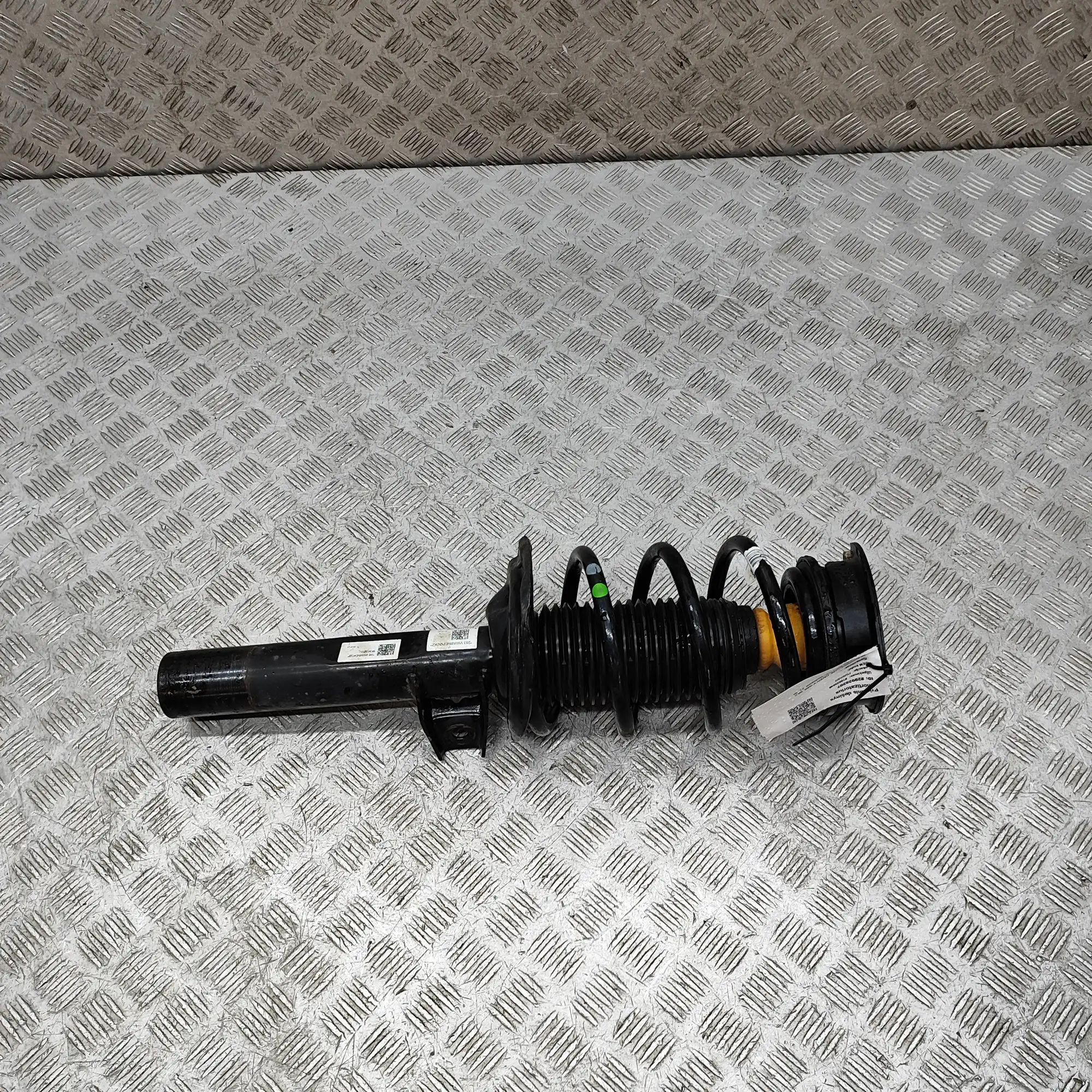 Volkswagen Caddy V Shock absorber — front right Shock absorber — front right — VW CADDY (V SBB,...