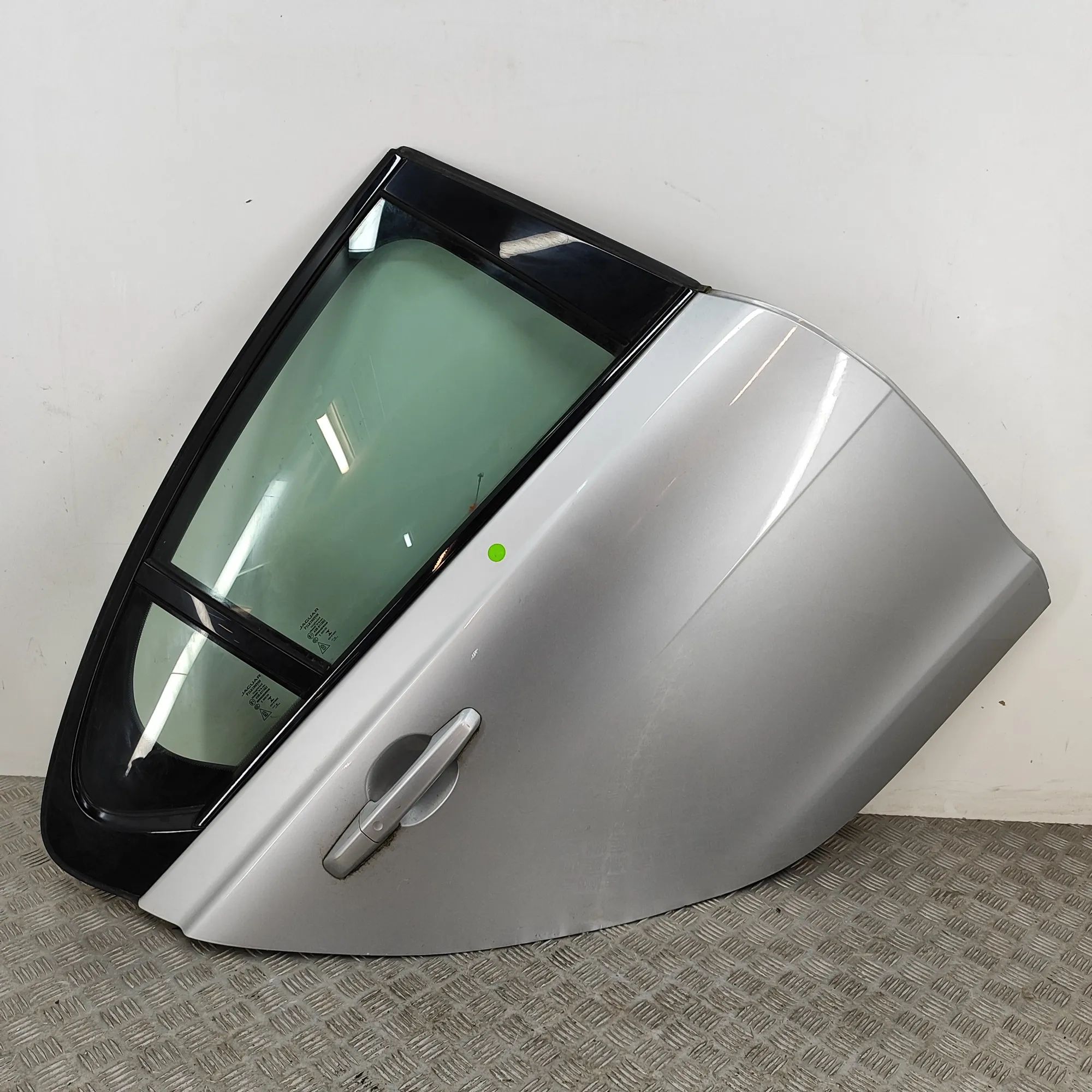 Jaguar XE Door — rear right Door — rear right — JAGUAR XE (X760) (2015-2024...