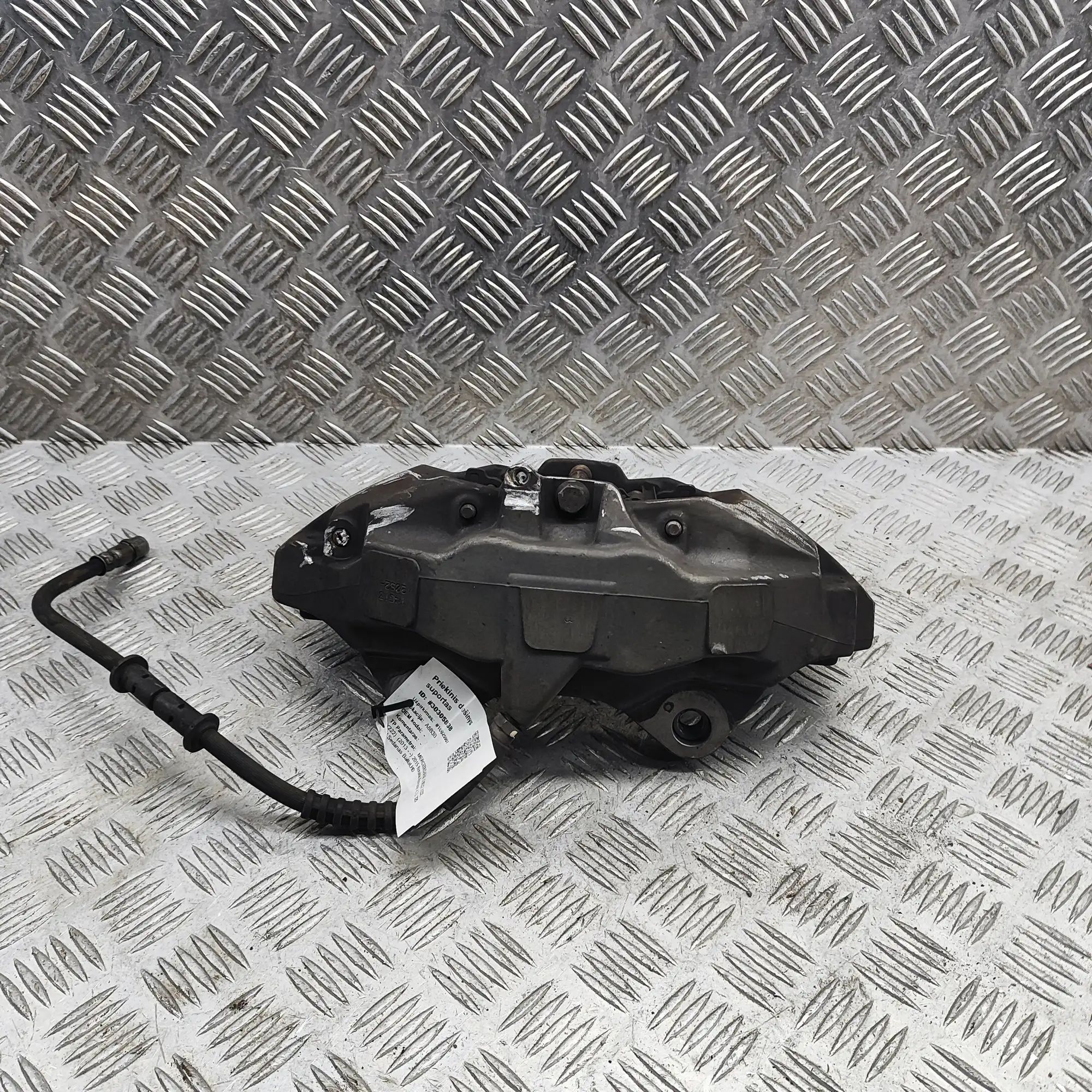 Mercedes-Benz A (W176) Brake caliper — front right Brake caliper — front right — MERCEDES BENZ S-C...