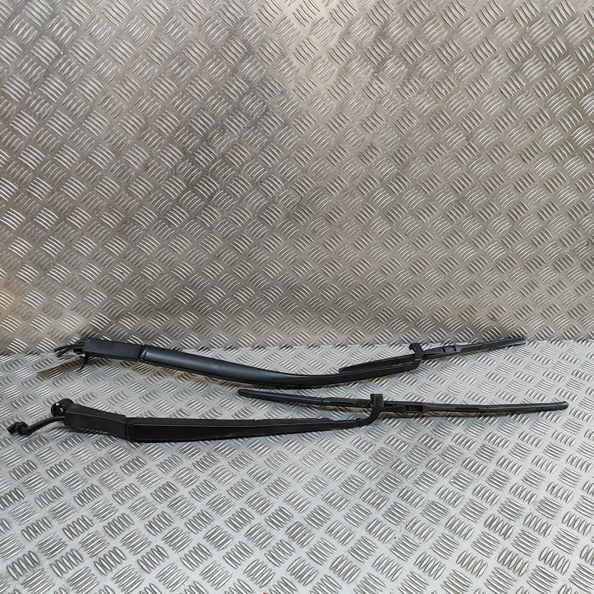 Lexus RX Front Wiper Arms Front Wiper Arms — LEXUS RX (_LA1_, _LH1_) (202...