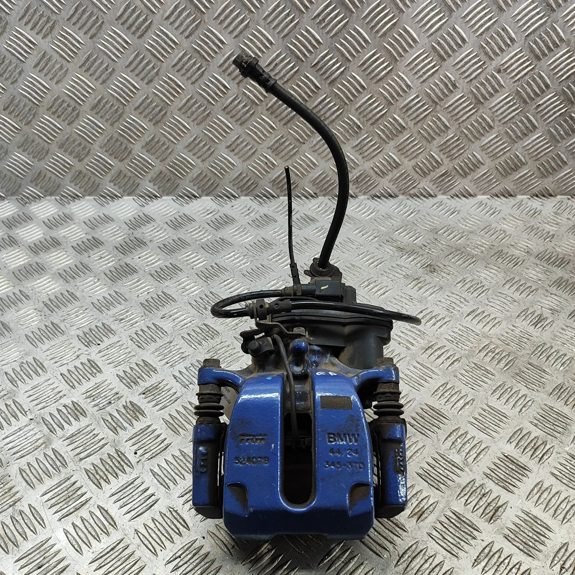 BMW X7 (G07) Brake caliper — rear right Brake caliper — rear right — BMW X7 (G07) (2018...