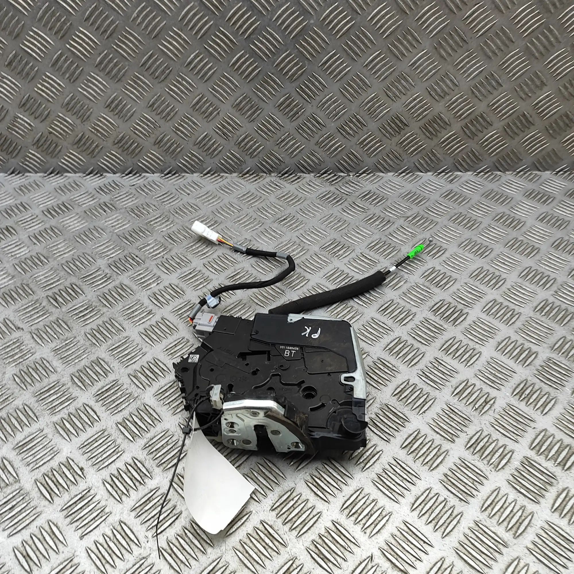 Lexus NX Door lock — front left Door lock — front left — LEXUS NX (II _A2_, _H2...