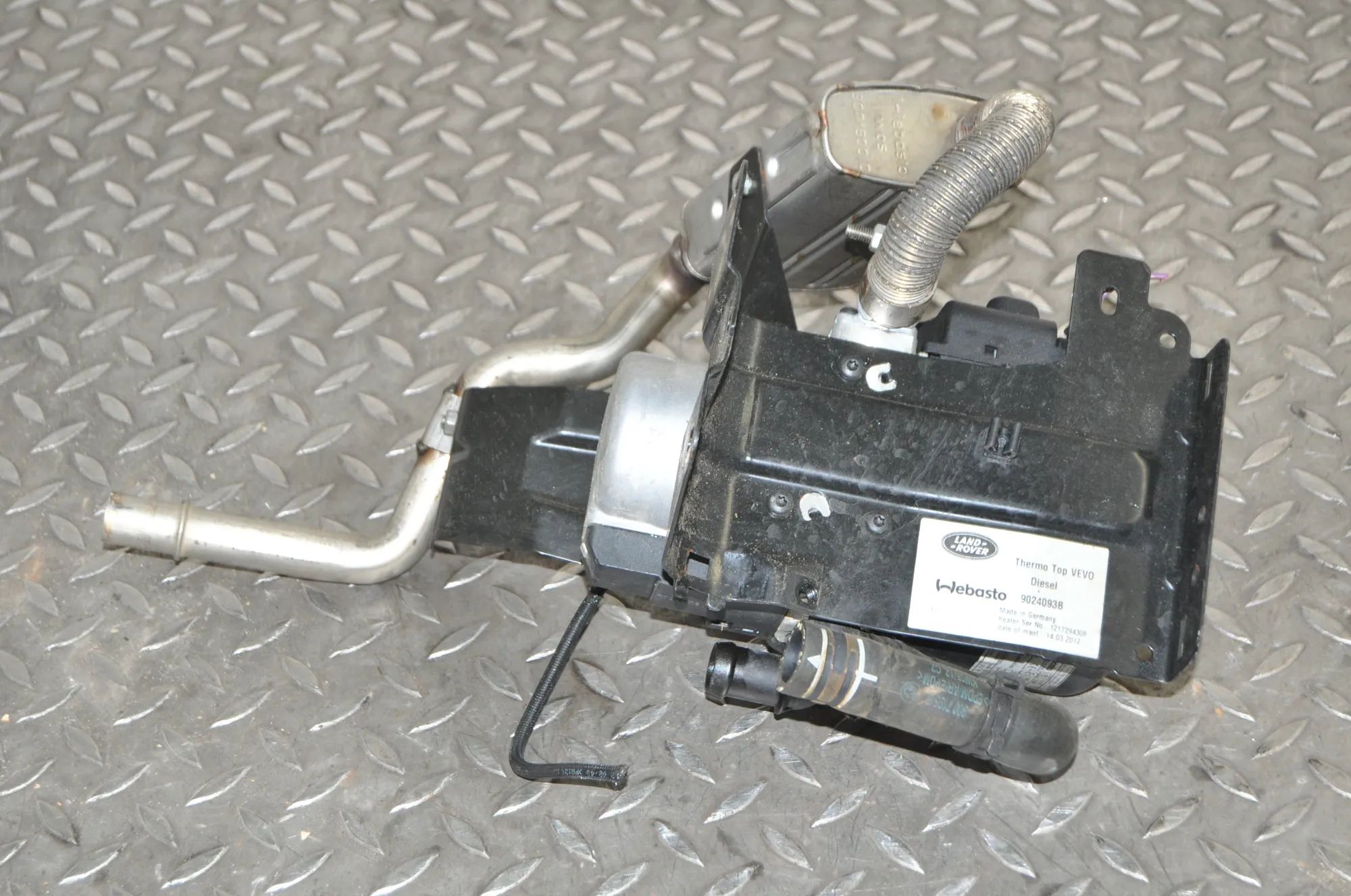 Land Rover Range Rover Sport (L494) Webasto Auxiliary Heater Webasto Auxiliary Heater — LAND ROVER RANGE ROV...