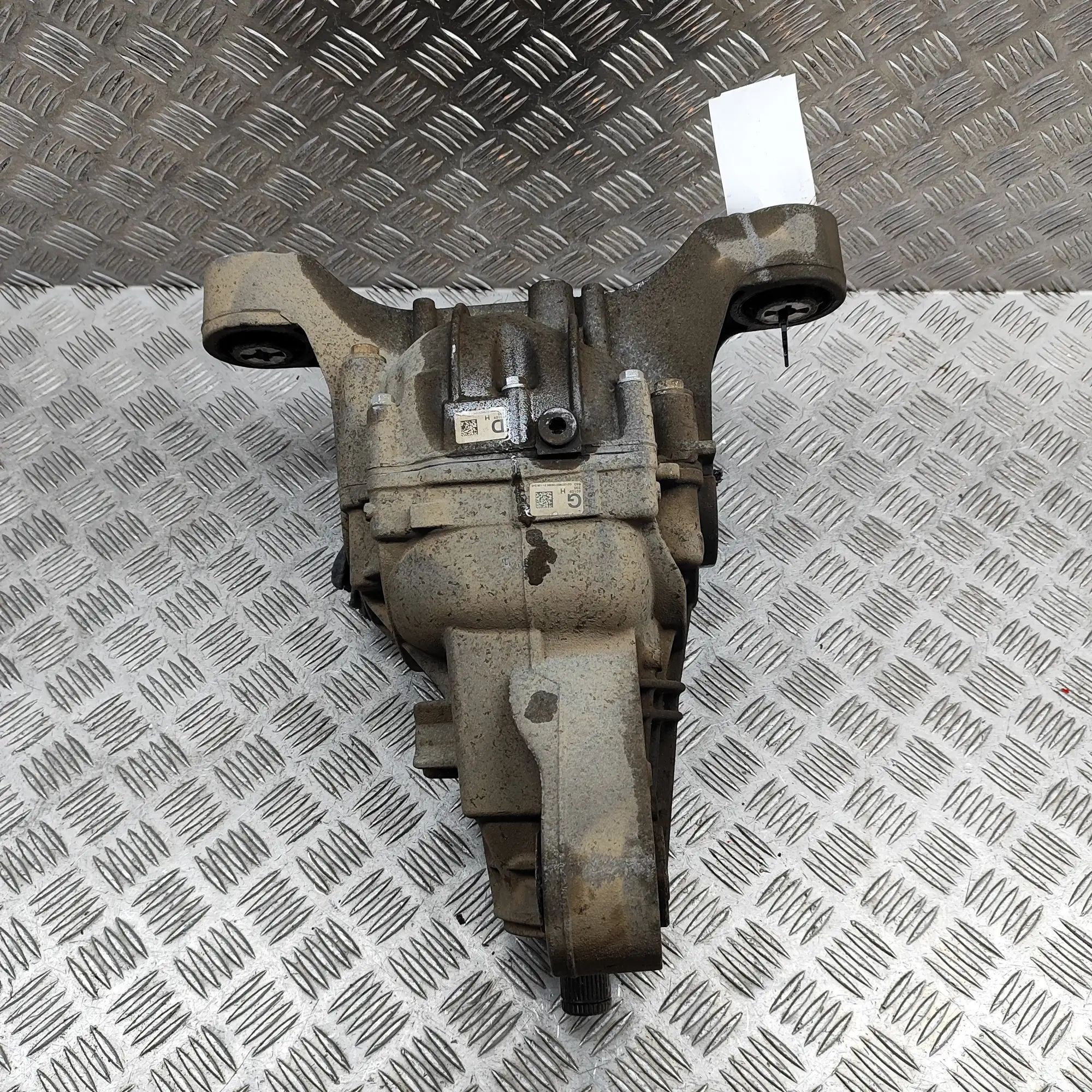 Volkswagen Touareg rear differential Rear differential — VW TOUAREG (7P) (2010-2018)...