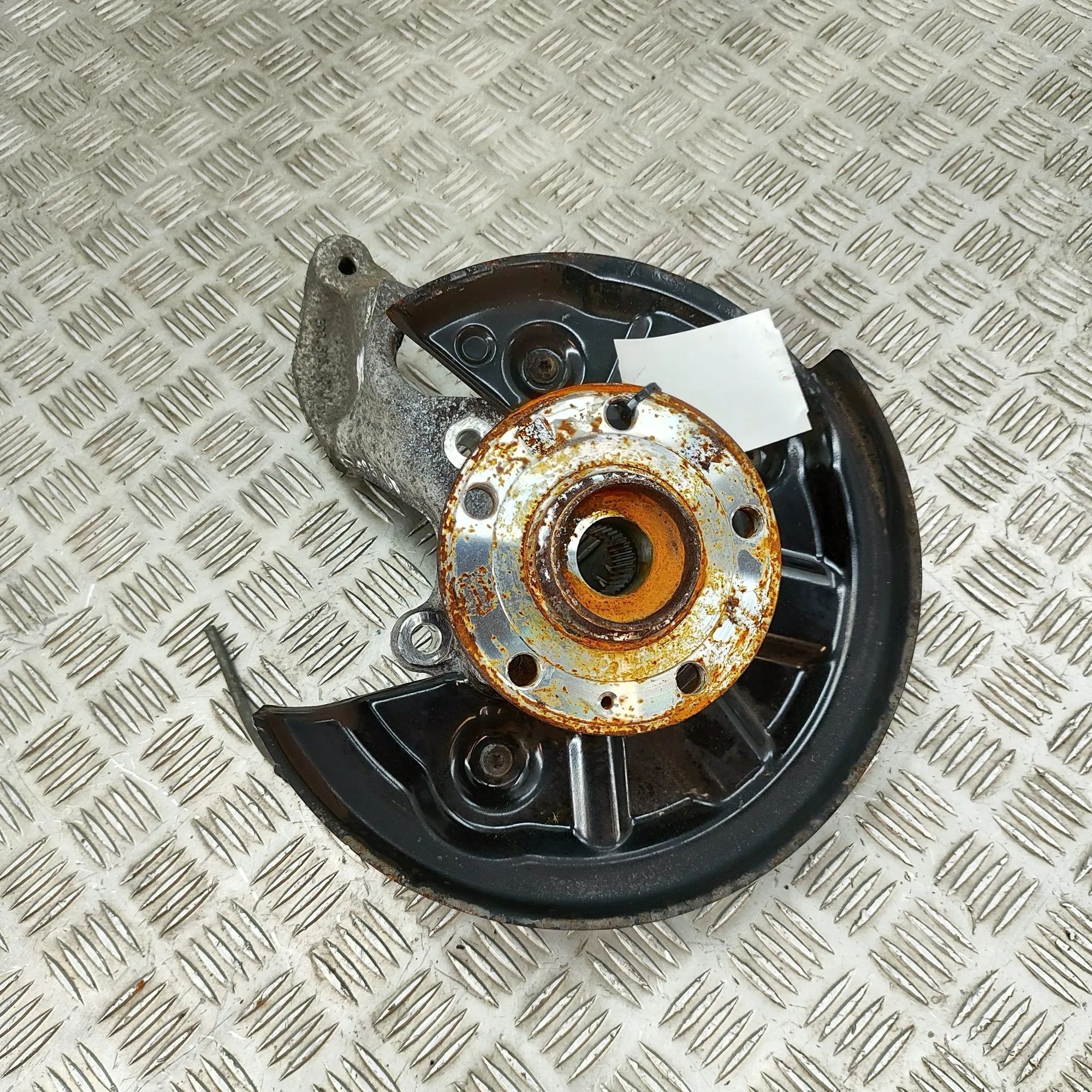 Volkswagen T-Roc Rear Right Wheel Hub Rear Right Wheel Hub — VW T-ROC (A11) (2017-PRE...