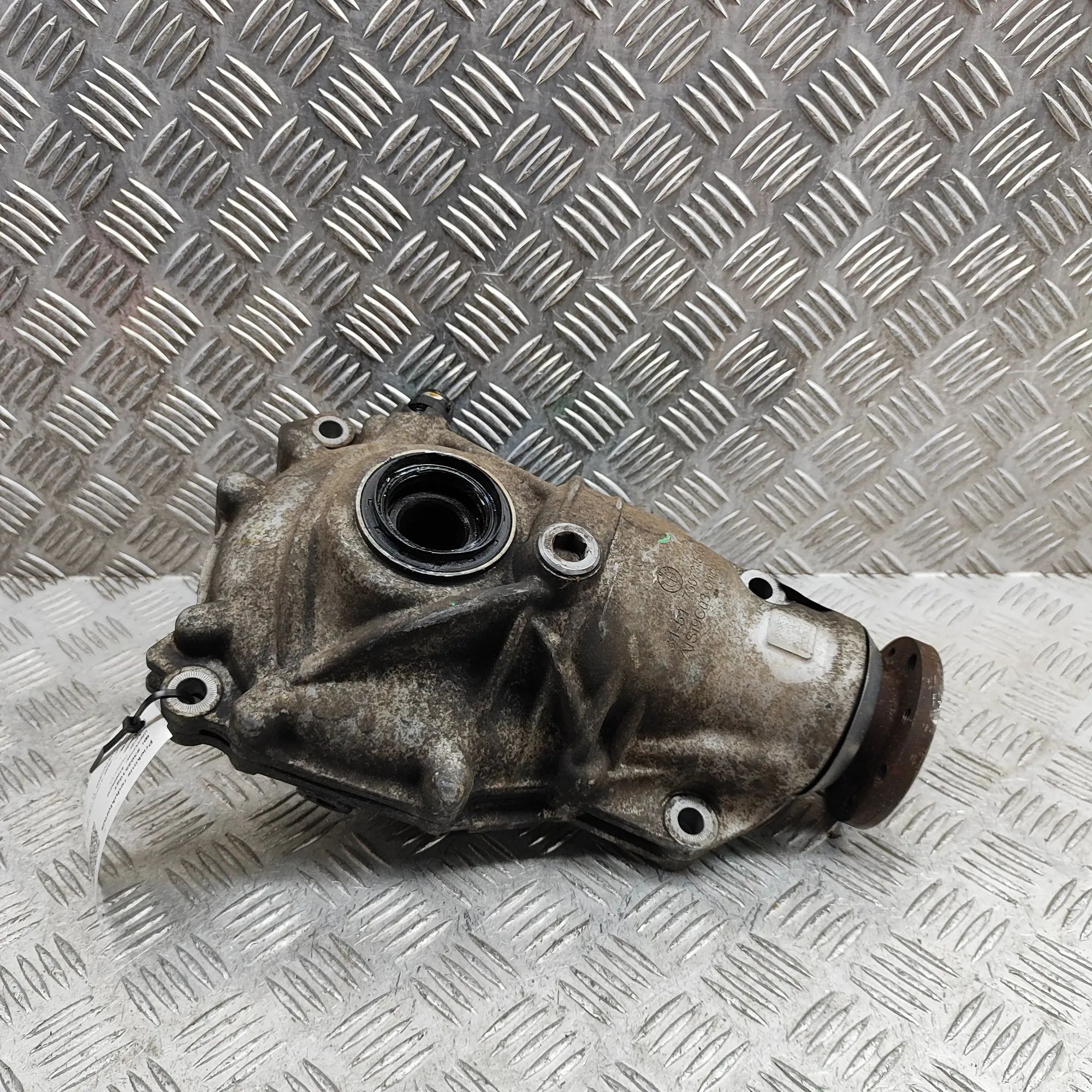BMW 4 (F32 / F33 / F36) front differential Front differential — BMW 4 SERIES (F32, F33, F3...