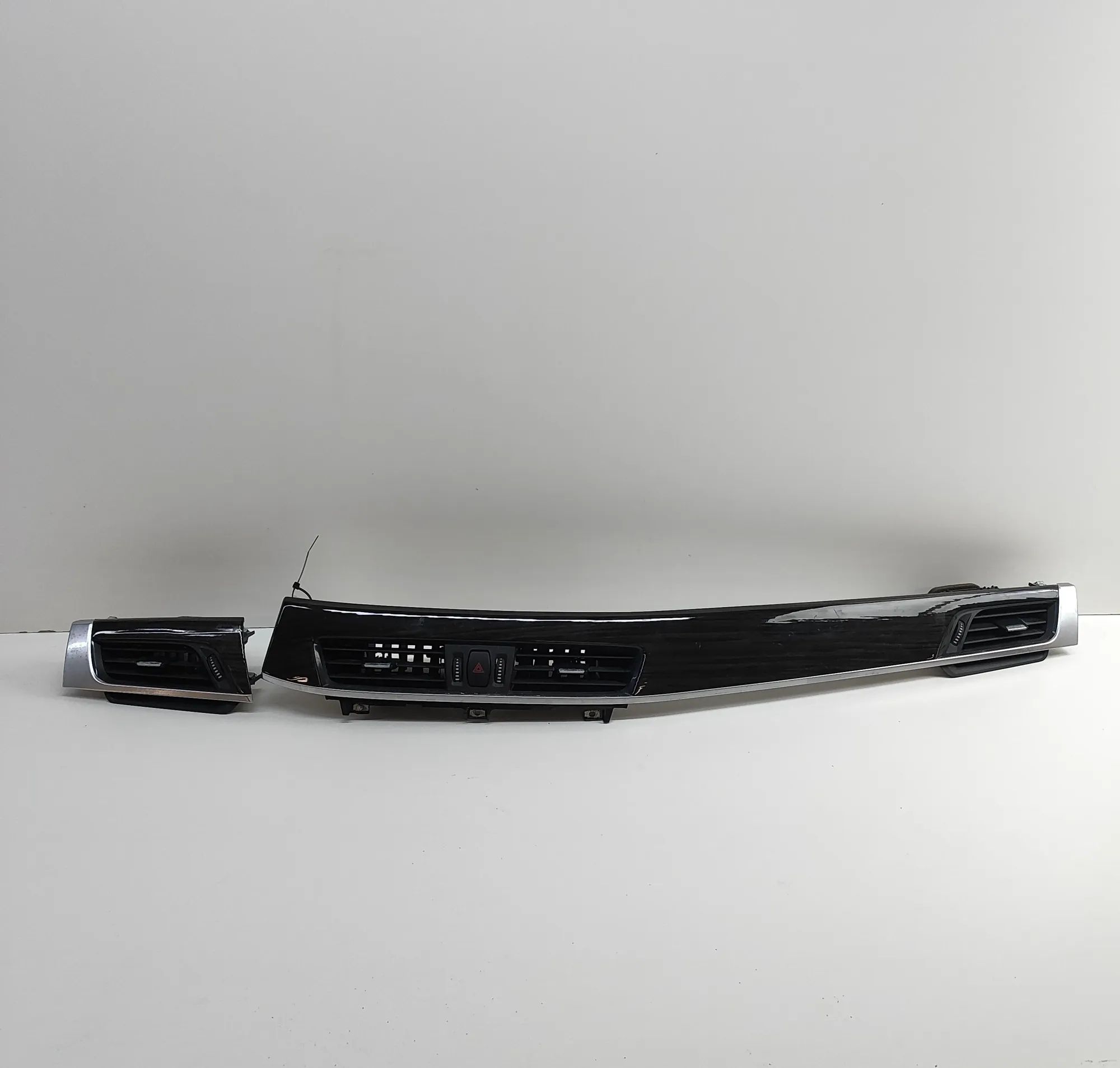 BMW X2 (F39) Dashboard Trim Dashboard Trim — BMW X2 (F39) (2018-PRESENT) — ...