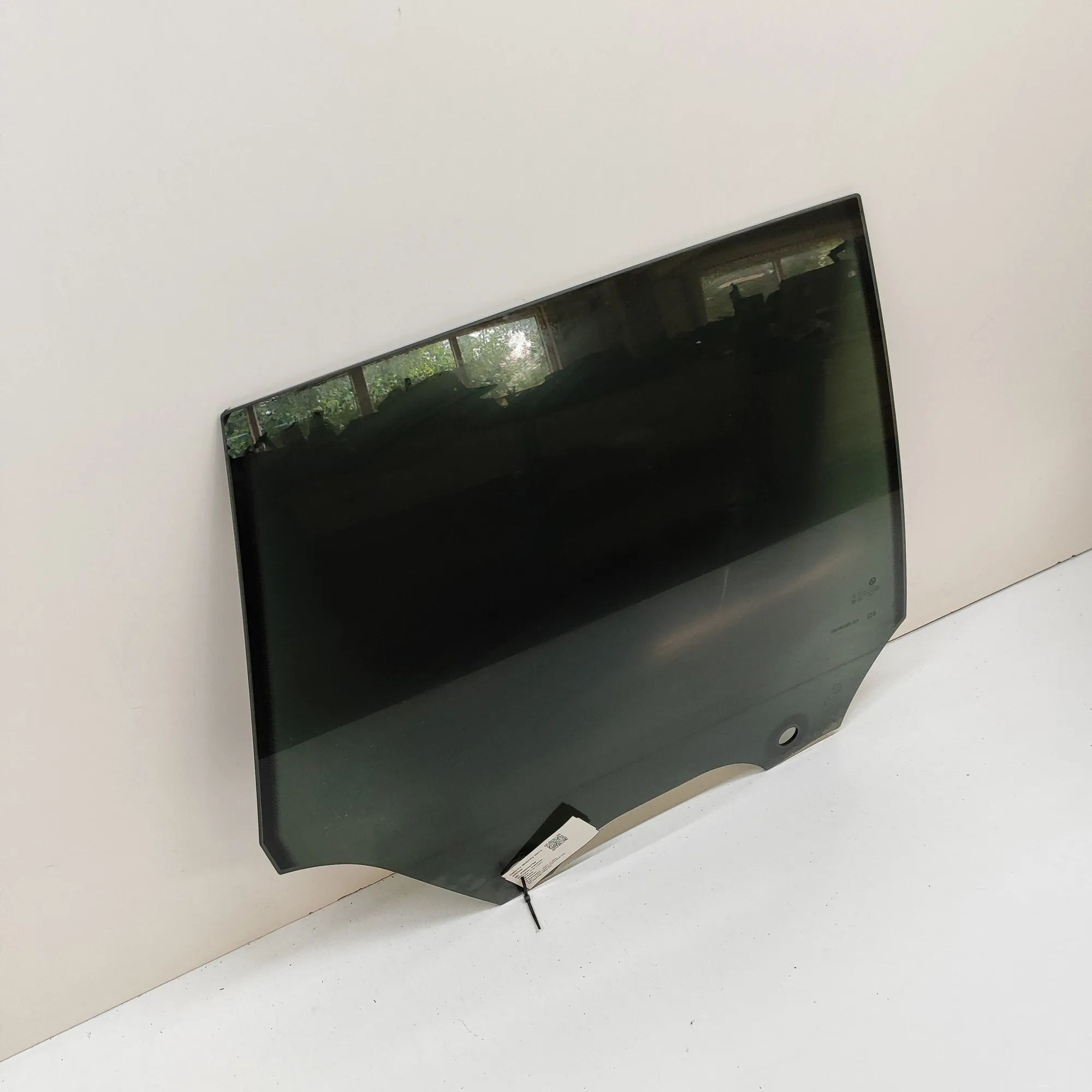 BMW iX (I20) Right rear door window Right rear door window — BMW IX (I20) (2021-PRE...