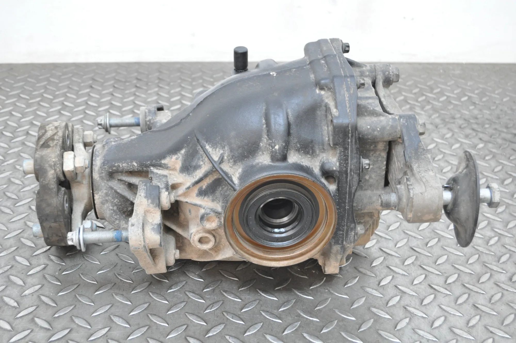Mercedes-Benz S Coupe (C217) rear differential Rear differential — MERCEDES BENZ S-CLASS COUPE...
