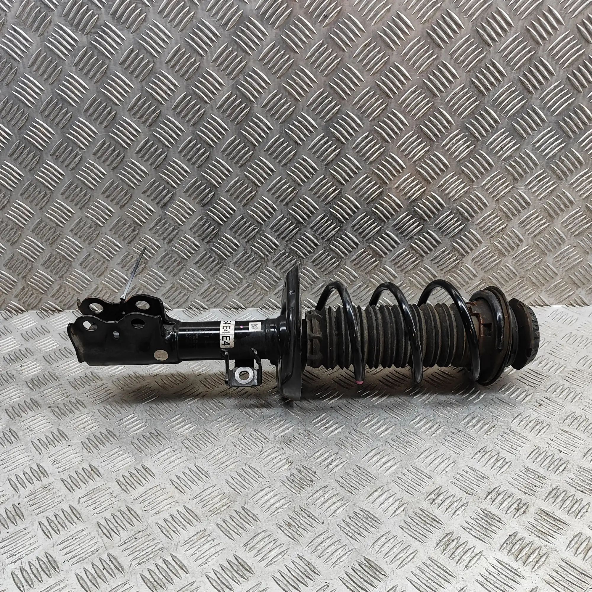 Toyota Yaris Shock absorber — front right Shock absorber — front right — TOYOTA YARIS (_P...