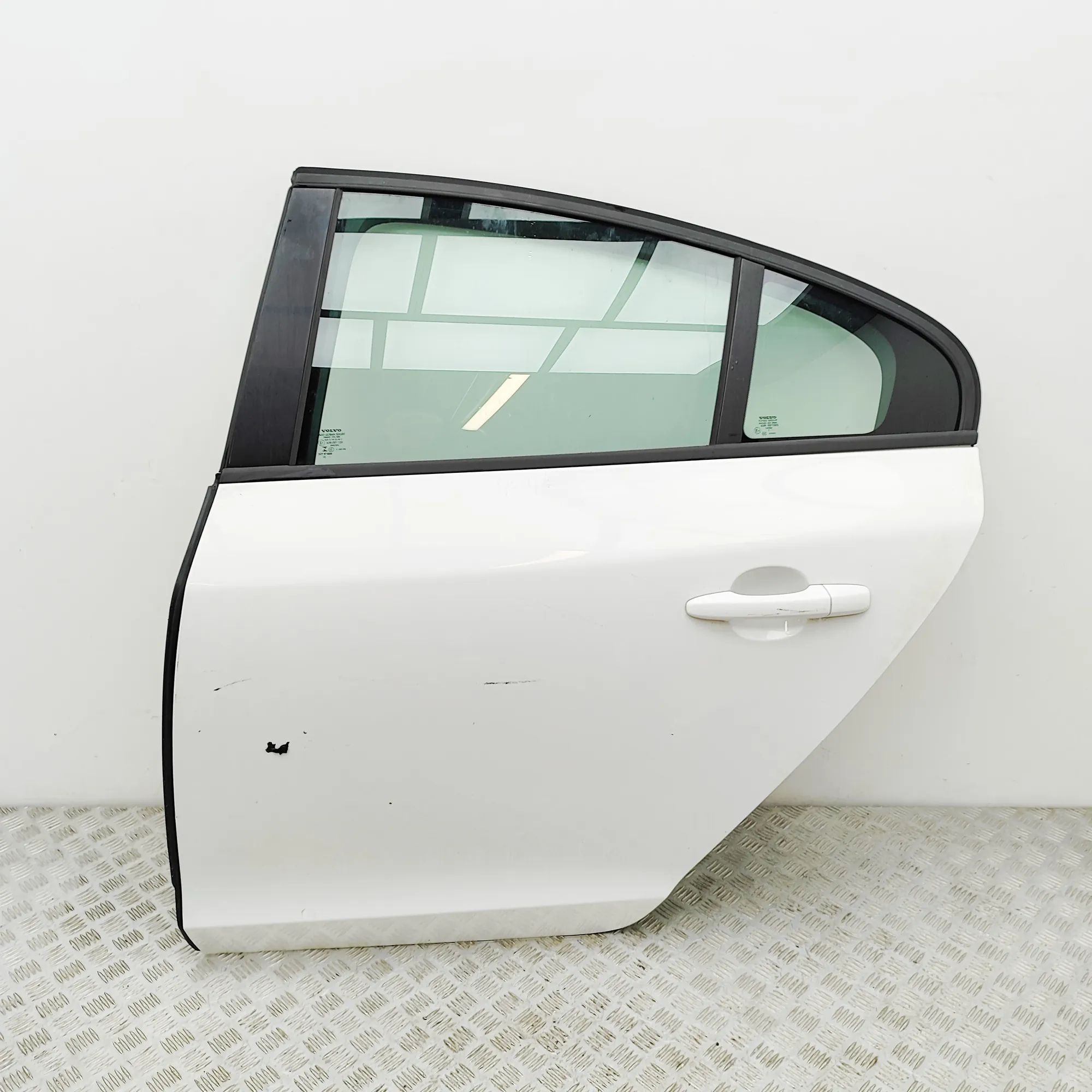 Volvo S60 Door — rear left Door — rear left — VOLVO S60 II / V60 I (2010-2...