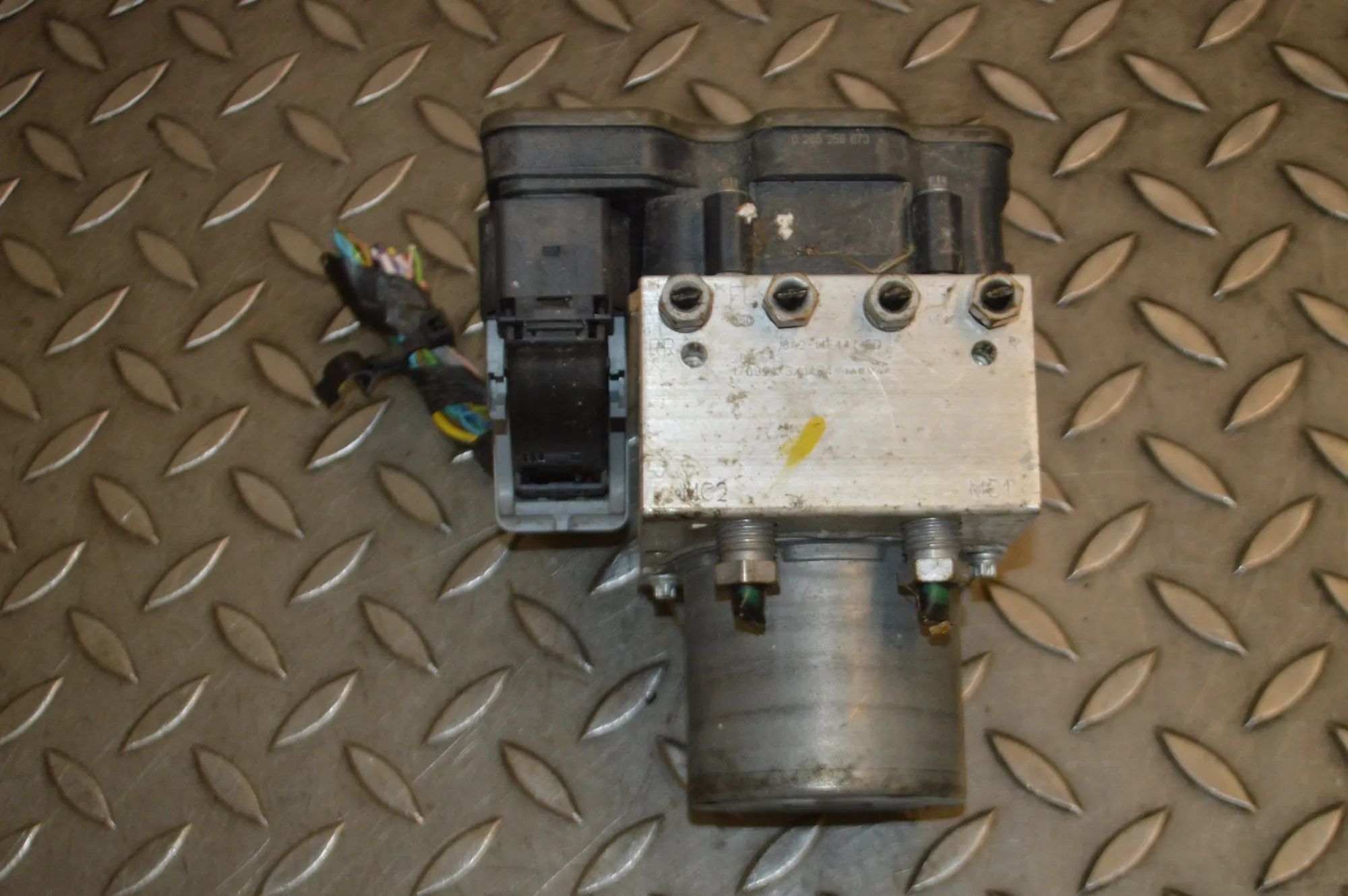 Land Rover Range Rover Velar ABS hydraulic pump ABS Pump — LAND ROVER RANGE ROVER VELAR (L560) ...