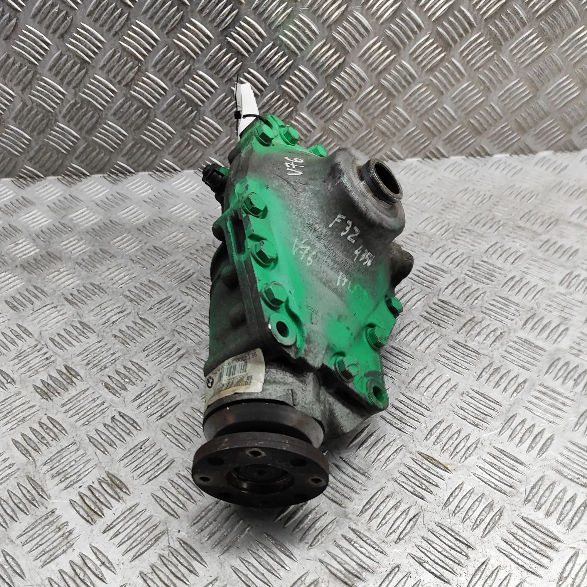 BMW 4 (F32 / F33 / F36) front differential Front differential — BMW 4 SERIES (F32, F33, F3...