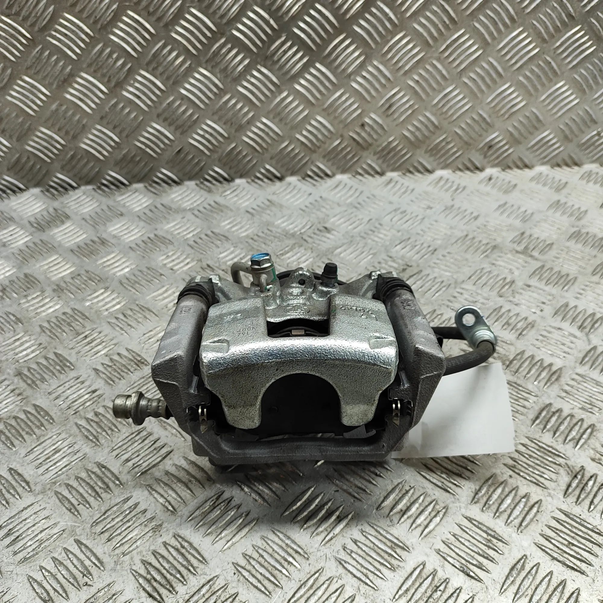 Honda CR-V Brake caliper — rear right Brake caliper — rear right — HONDA CR-V (VI RS_...