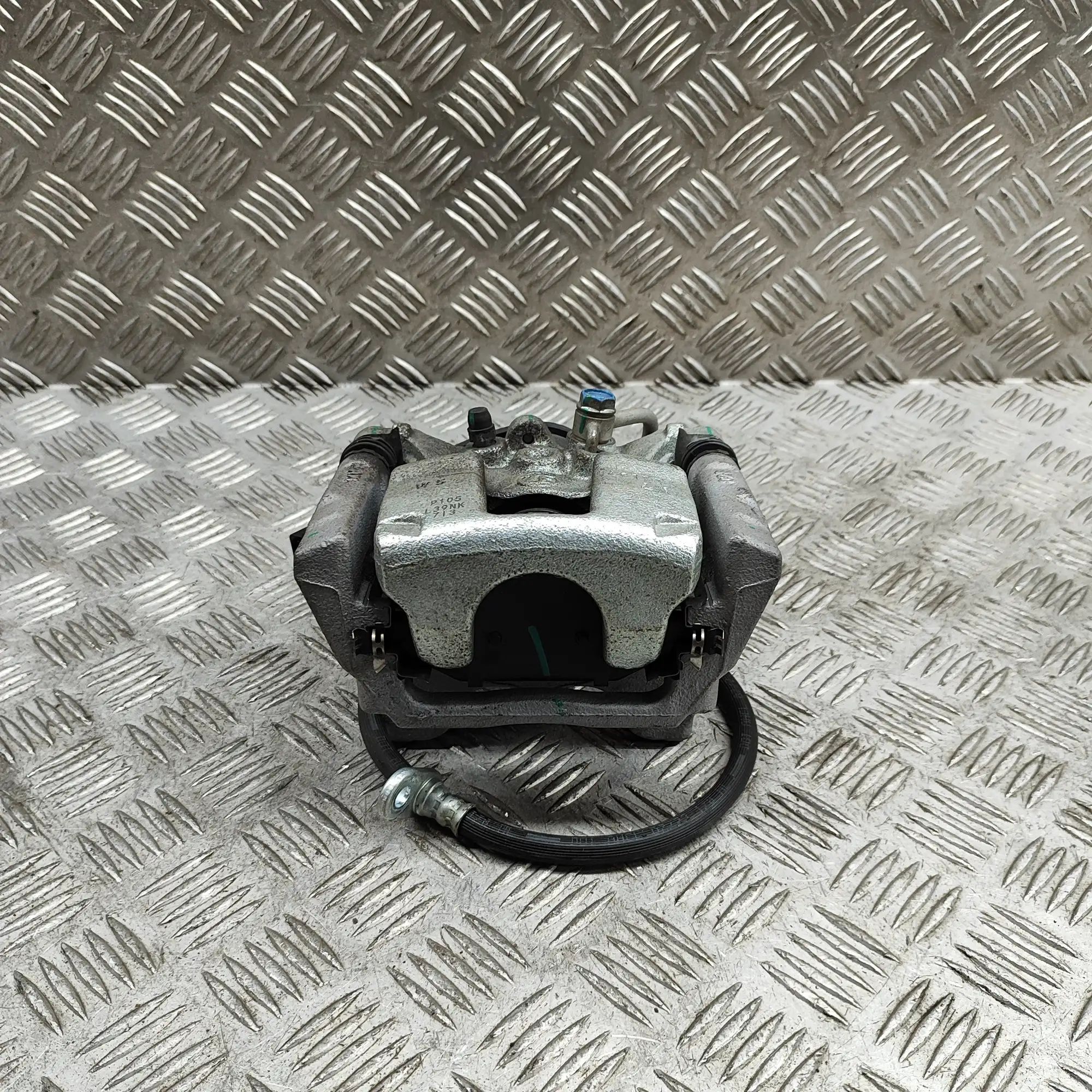 Honda CR-V Brake caliper — rear left Brake caliper — rear left — HONDA CR-V (VI RS_,...