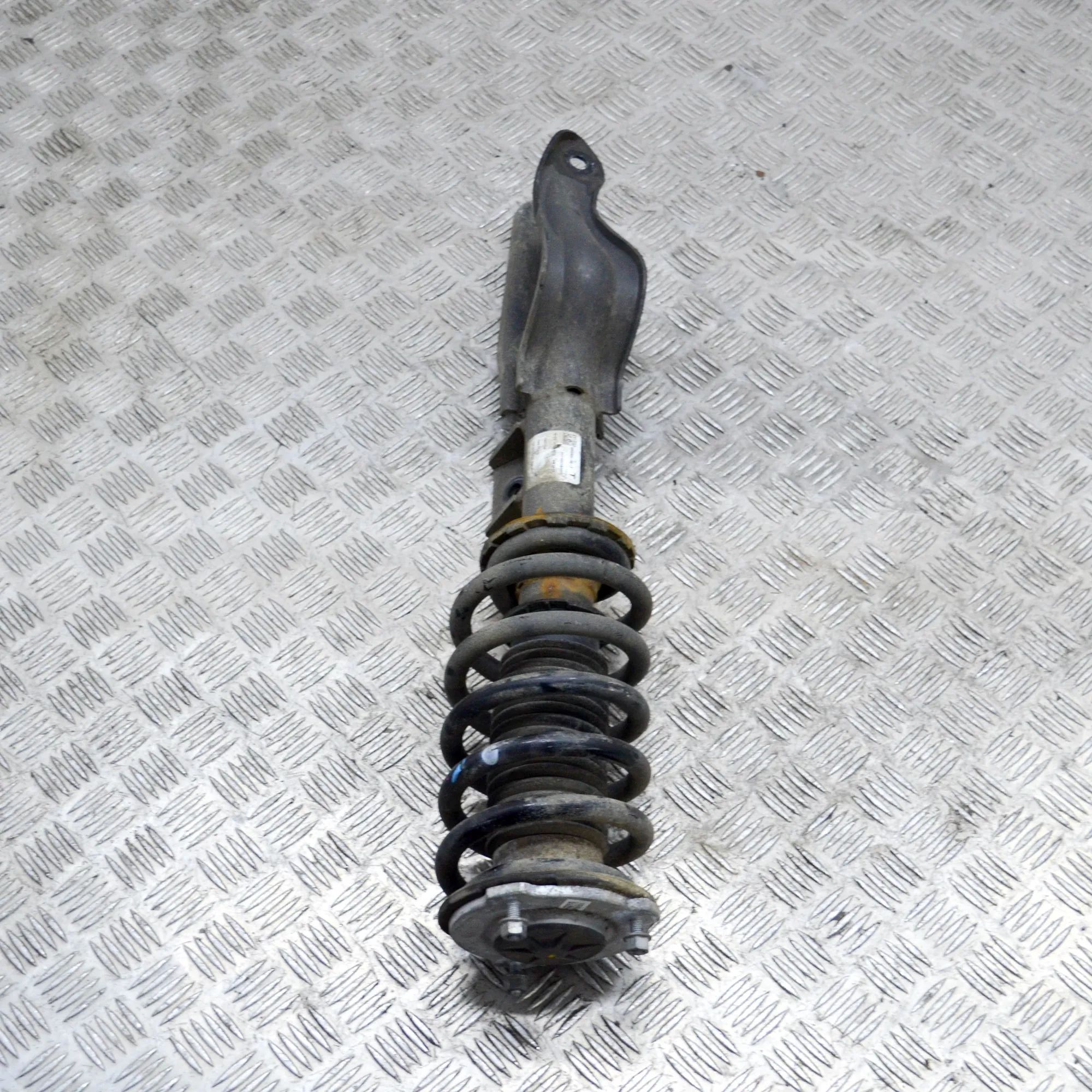 Tesla Model 3 Shock absorber — front left Shock absorber — front left — TESLA MODEL 3 (20...