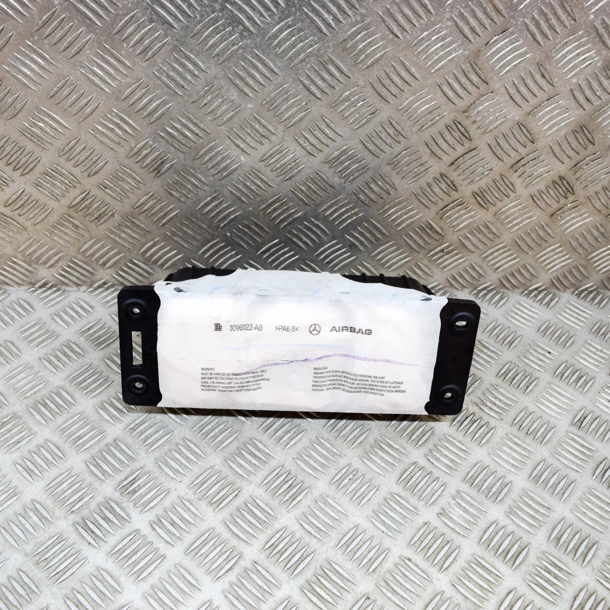 Mercedes-Benz GLE (W167) Dashboard Safety Bag SRS Dashboard Safety Bag SRS — MERCEDES BENZ GLE (W...