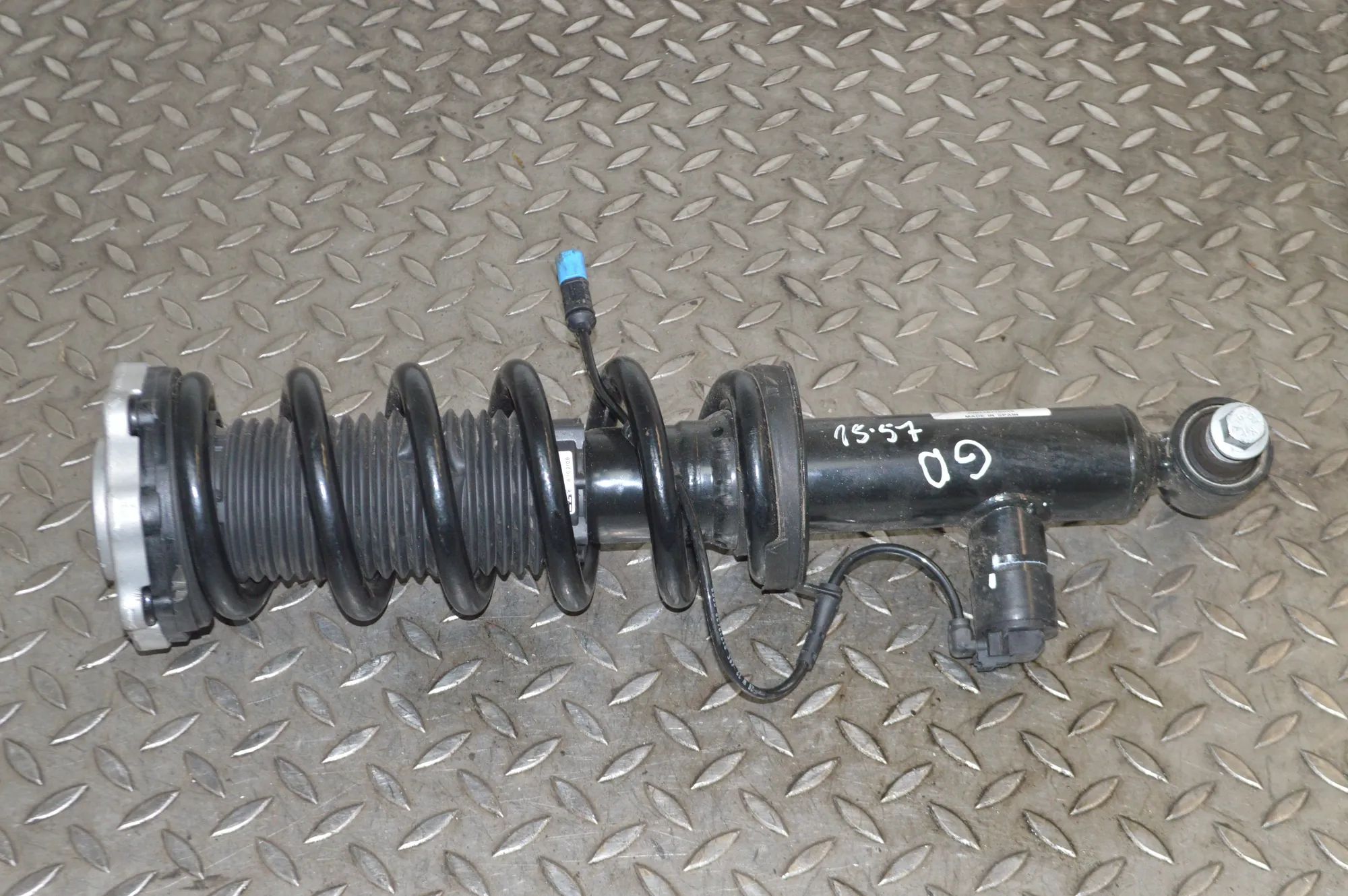 BMW X3 / iX3 (G01) Shock absorber — rear right Shock absorber — rear right — BMW X3 (G01) (201...