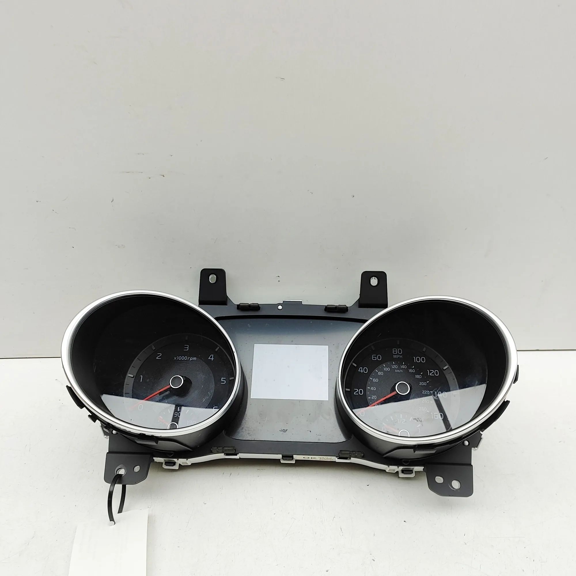 Kia Ceed (CD) Instrument Cluster Speedometer Instrument Cluster Speedometer — KIA XCEED (CD)...
