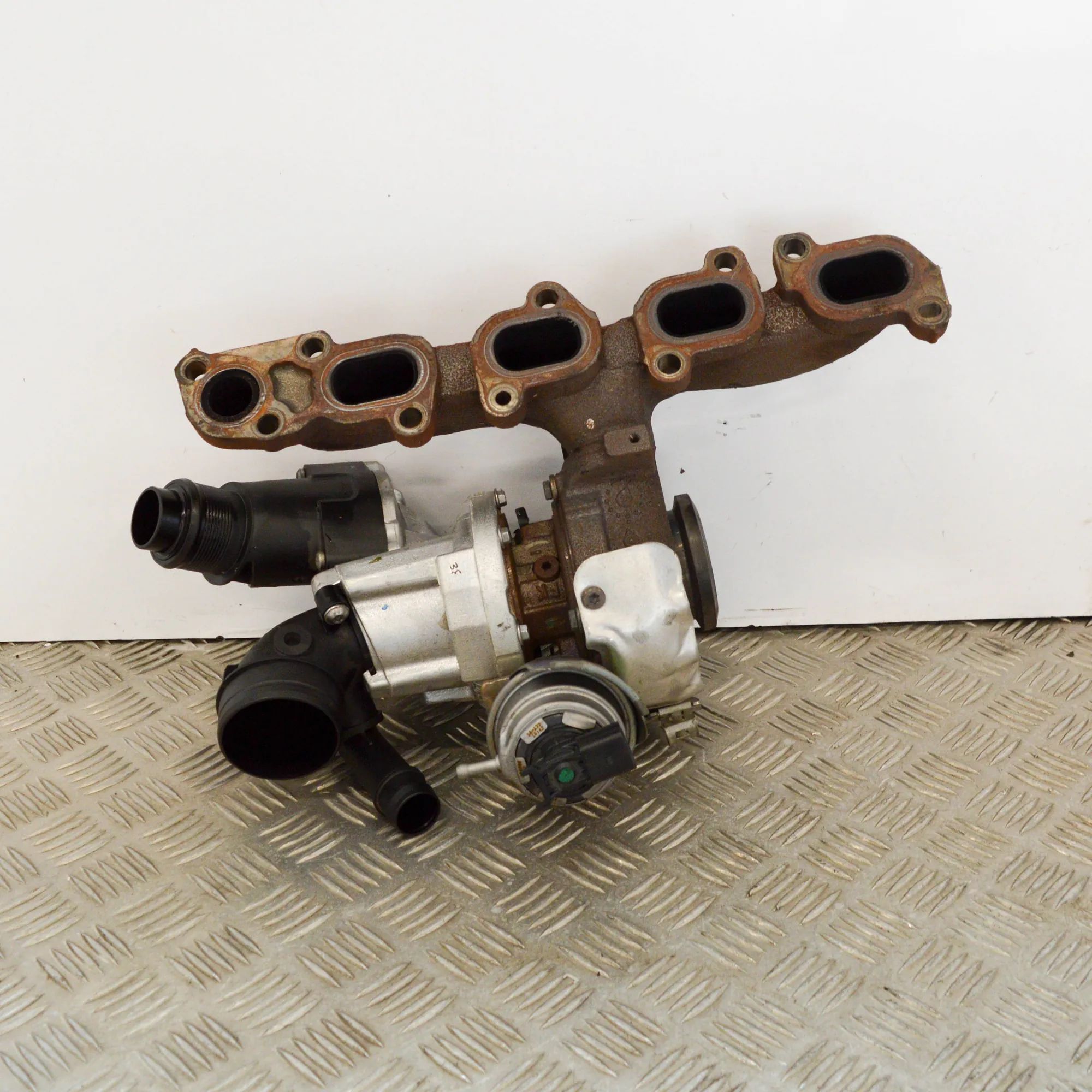 Volkswagen Golf 6 Turbocharger Turbocharger — VW GOLF (5G1, BA5, BV5, BQ1, BE)...