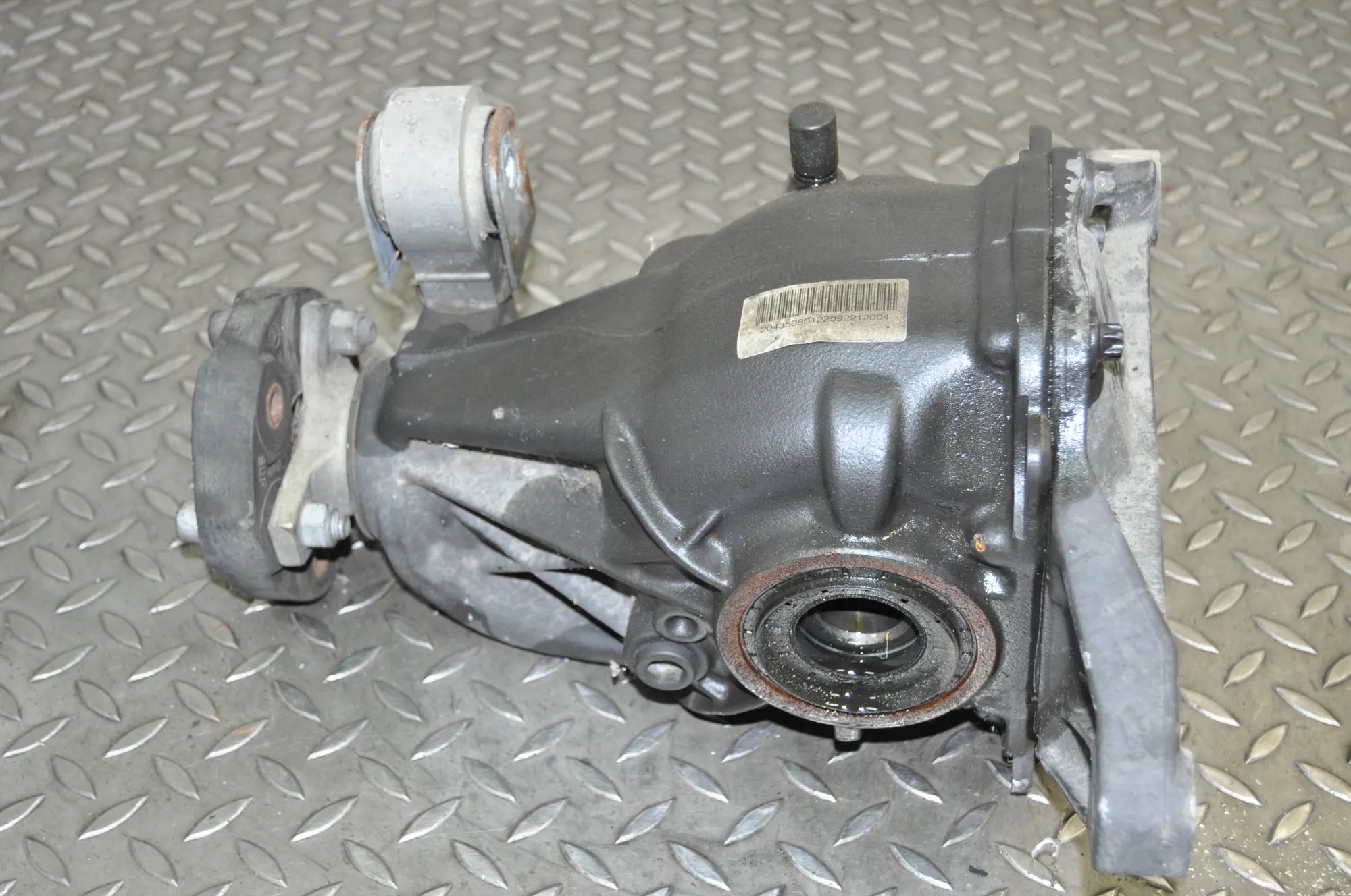 Mercedes-Benz GLK (X204) rear differential Rear differential — MERCEDES BENZ GLK-CLASS (X2...