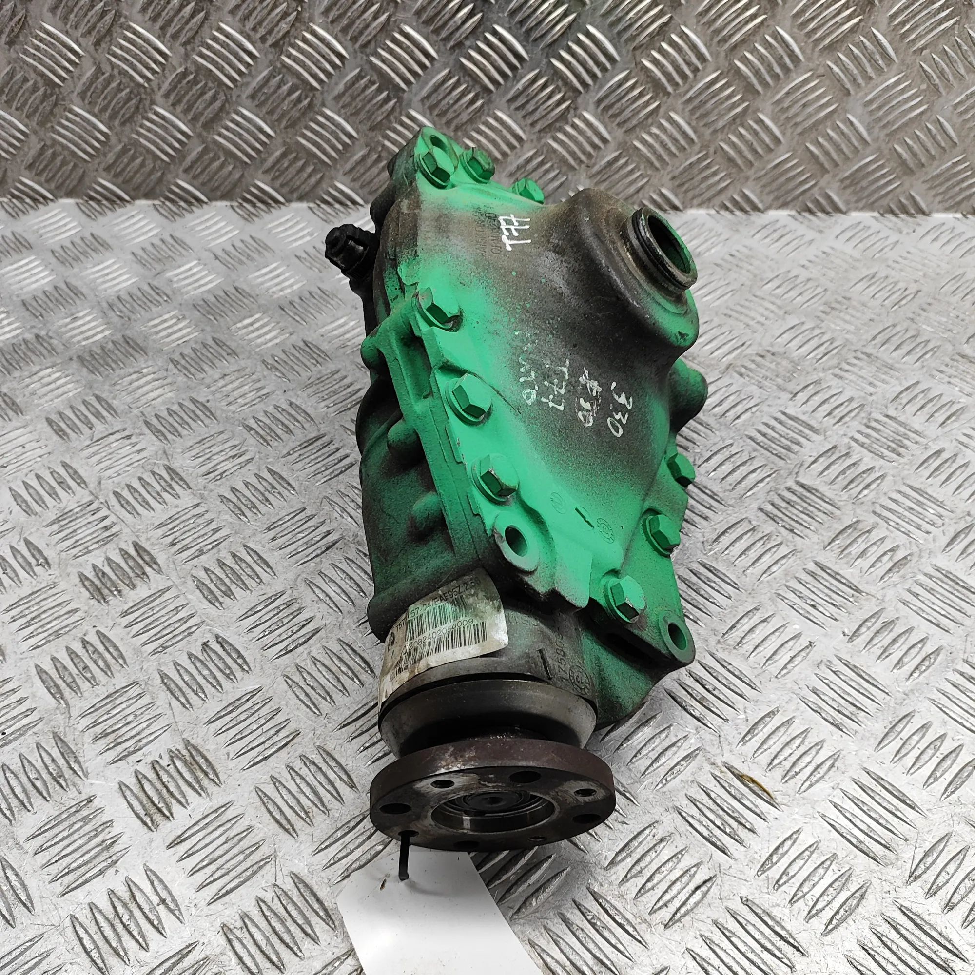 BMW 4 (F32 / F33 / F36) front differential Front differential — BMW 4 SERIES (F32, F33, F3...