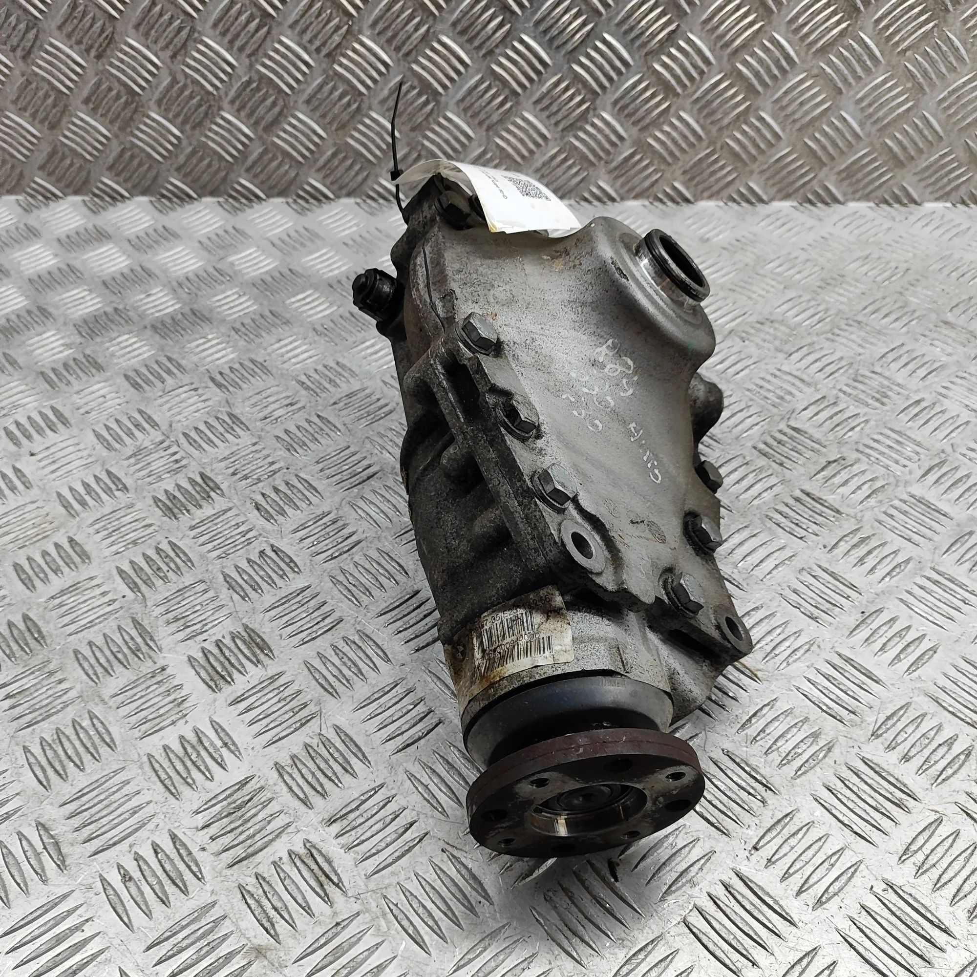 BMW 4 (F32 / F33 / F36) front differential Front differential — BMW 4 SERIES (F32, F33, F3...