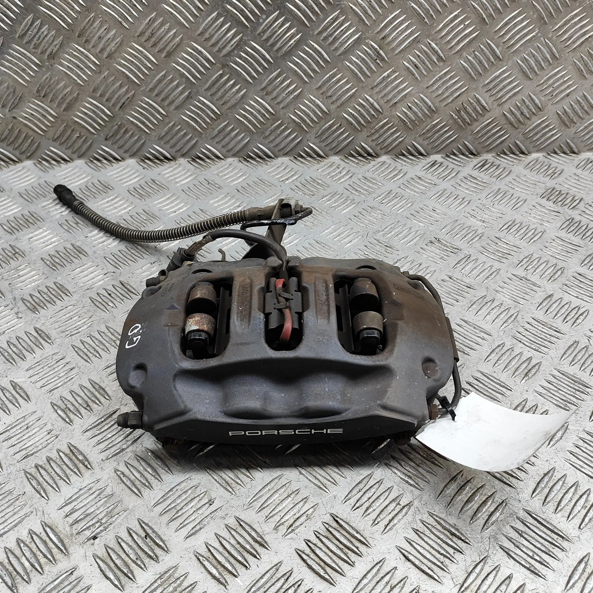 Porsche 911 (991) Brake caliper — rear right Brake caliper — rear right — PORSCHE 911 (991) ...
