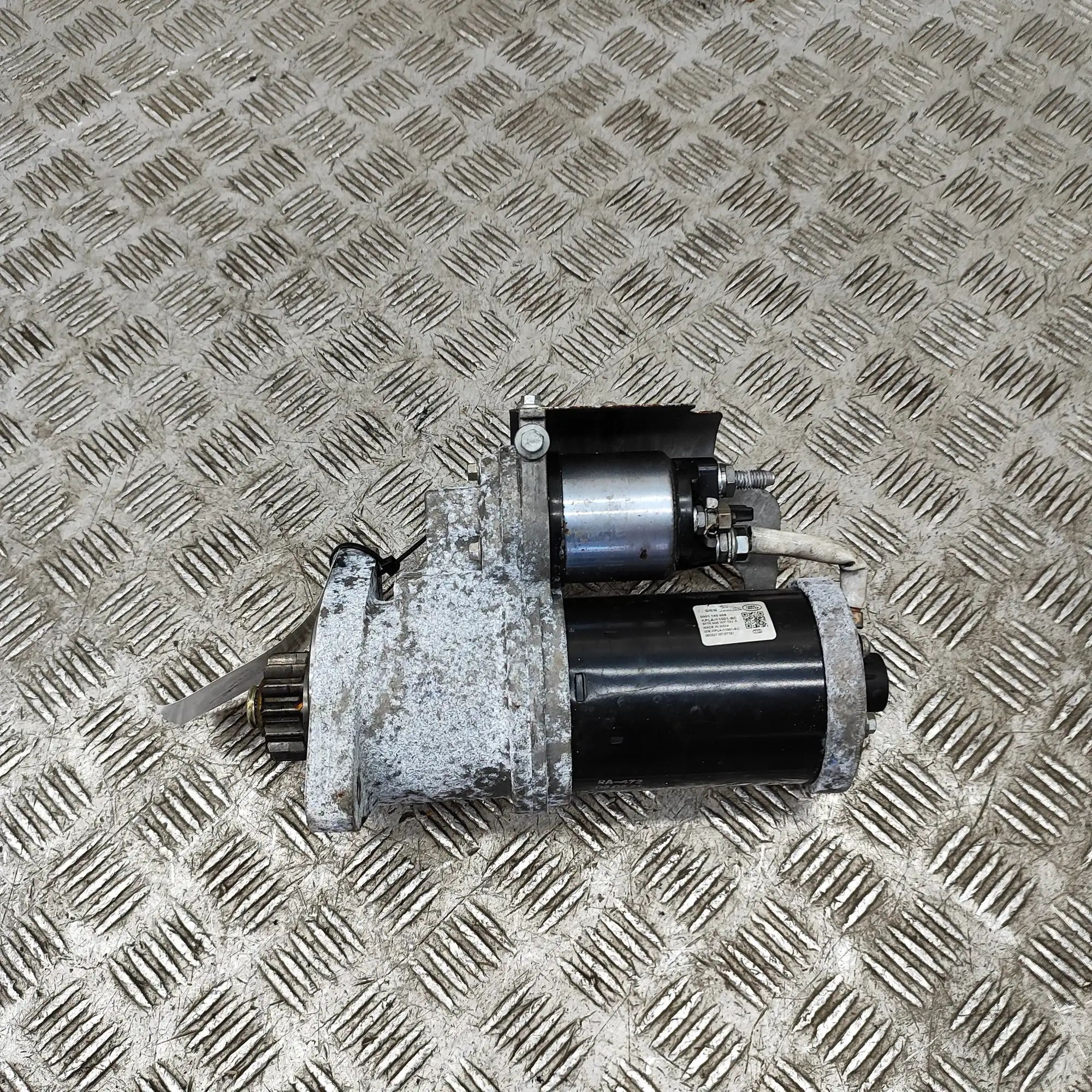 Land Rover Range Rover Sport (L494) Starter Motor Starter motor — LAND ROVER RANGE ROVER SPORT (L...
