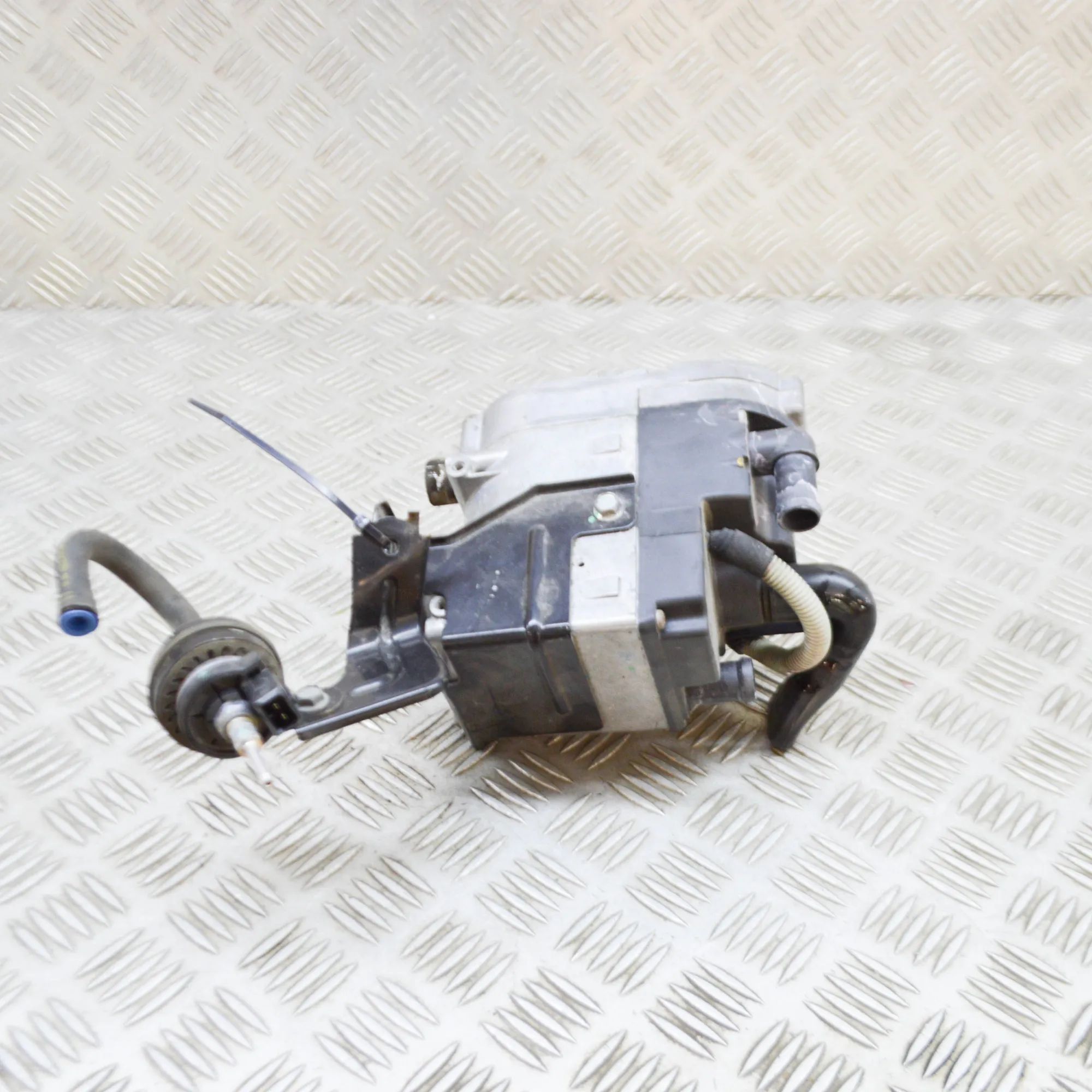 Toyota Land Cruiser 150 Webasto Auxiliary Heater Webasto Auxiliary Heater — TOYOTA LAND CRUISER ...