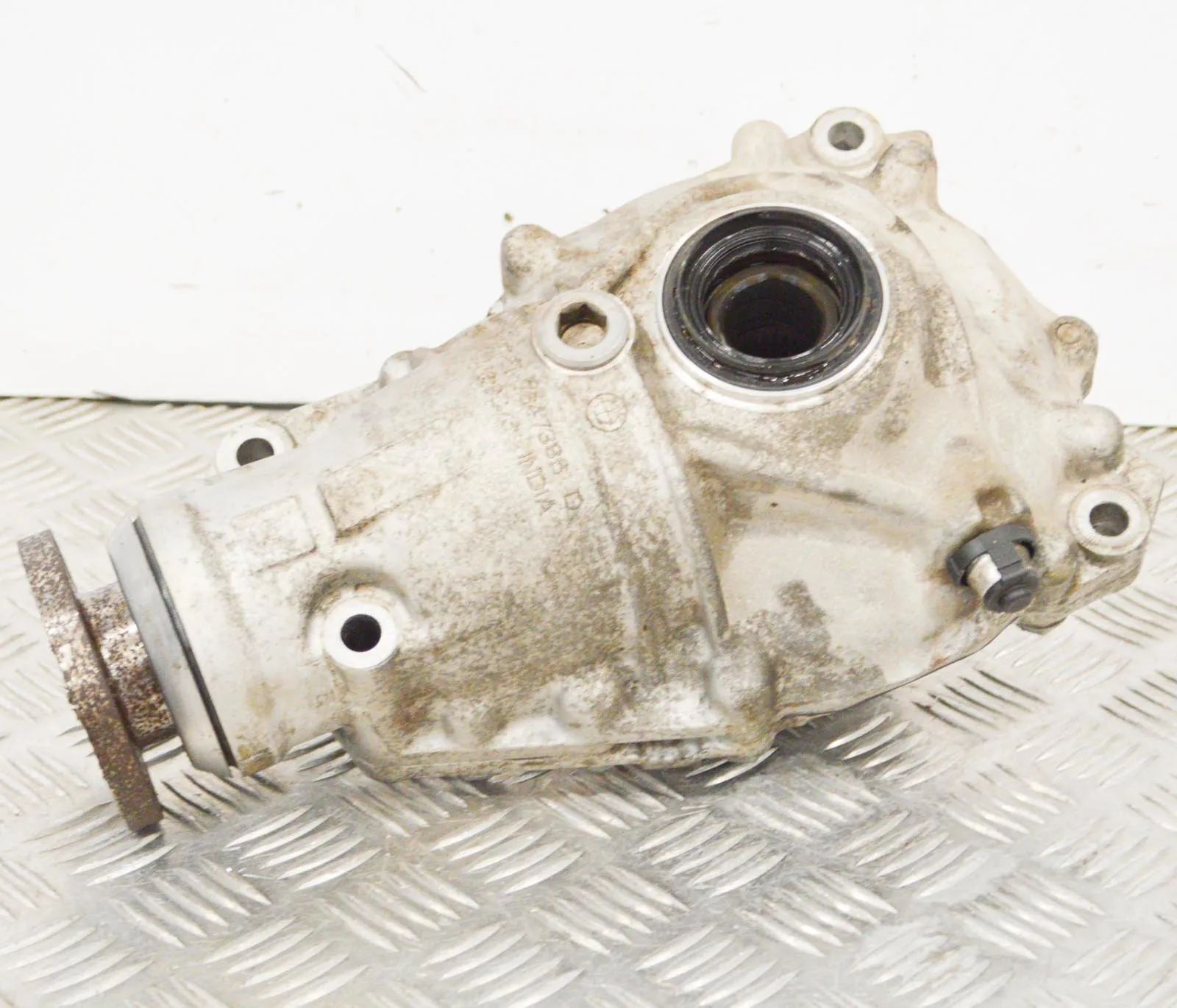 BMW 7 (G11 / G12) front differential Front differential — BMW 7 SERIES (G11, G12) (2...