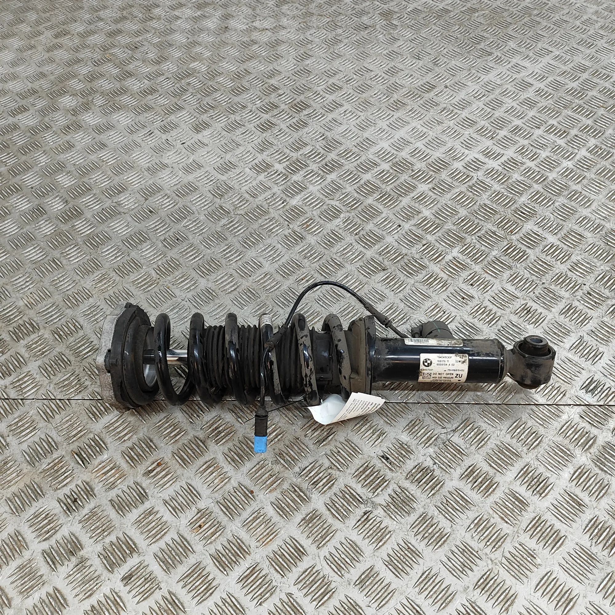 BMW X3 / iX3 (G01) Shock absorber — rear right Shock absorber — rear right — BMW IX3 (G08) (20...