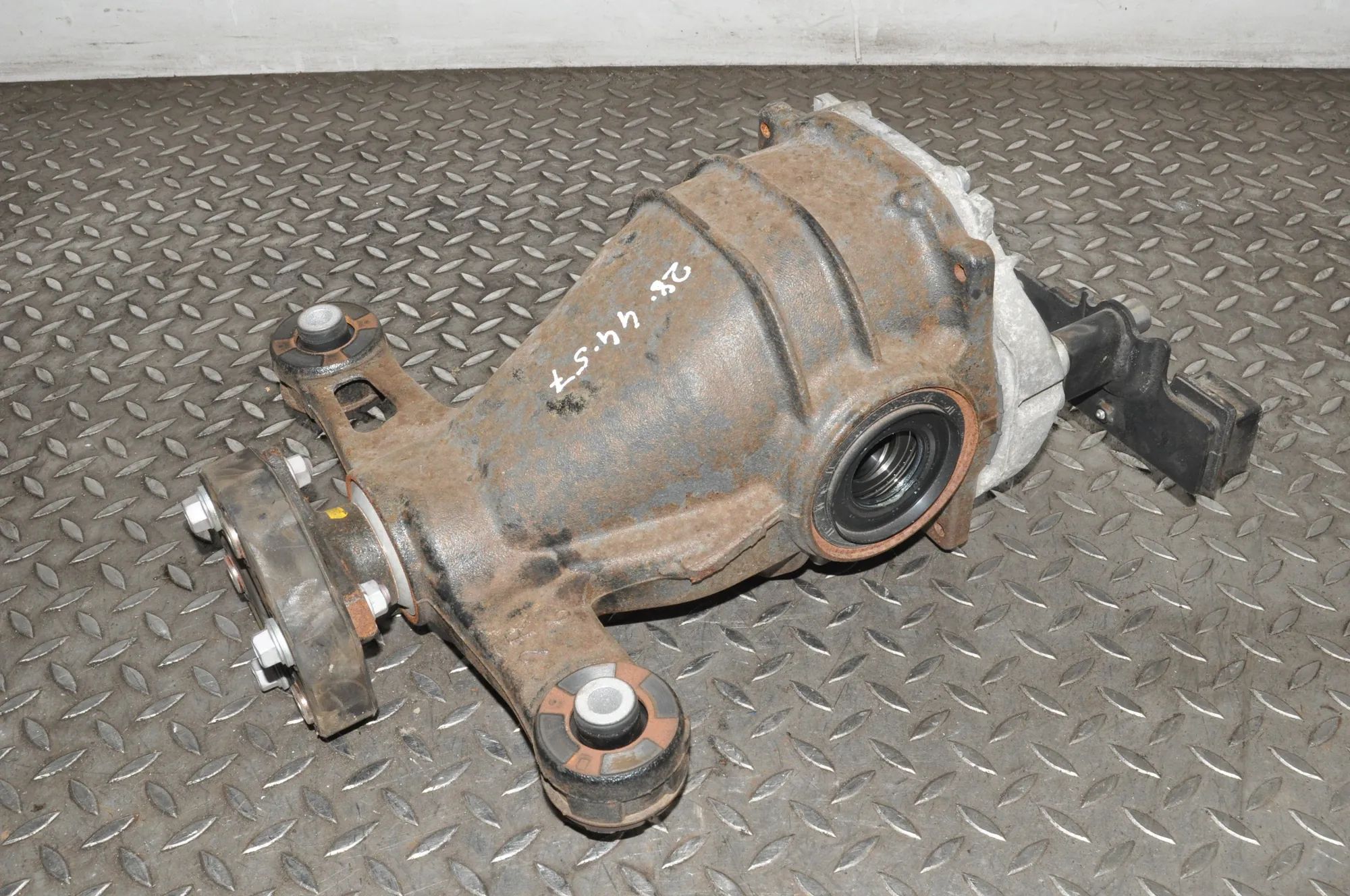 Lexus GS задний редуктор Rear differential — LEXUS GS (2011-2020) — 20L1...