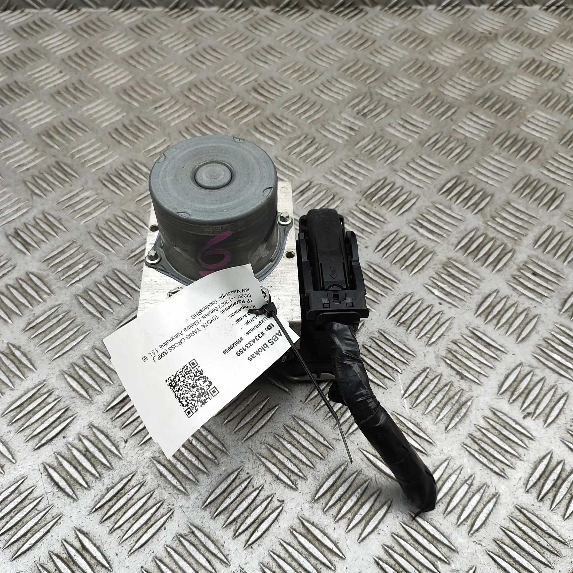 Toyota Yaris ABS hydraulic pump ABS Pump — TOYOTA YARIS (CROSS MXP_) (2020-PRES...