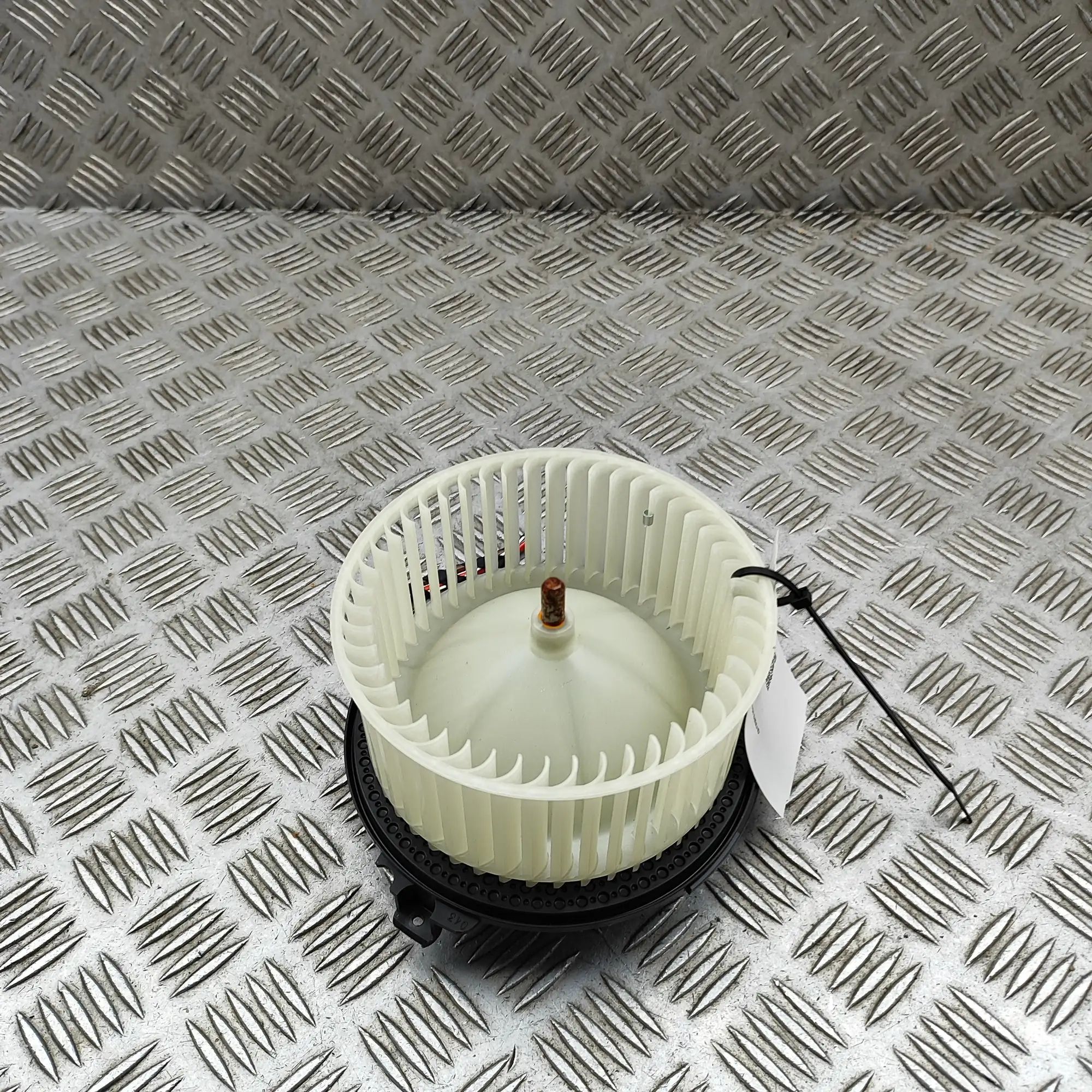 BMW X6 (G06) Heater Blower Fan Heater Blower Fan — BMW X6 (G06, F96) (2019-PRE...