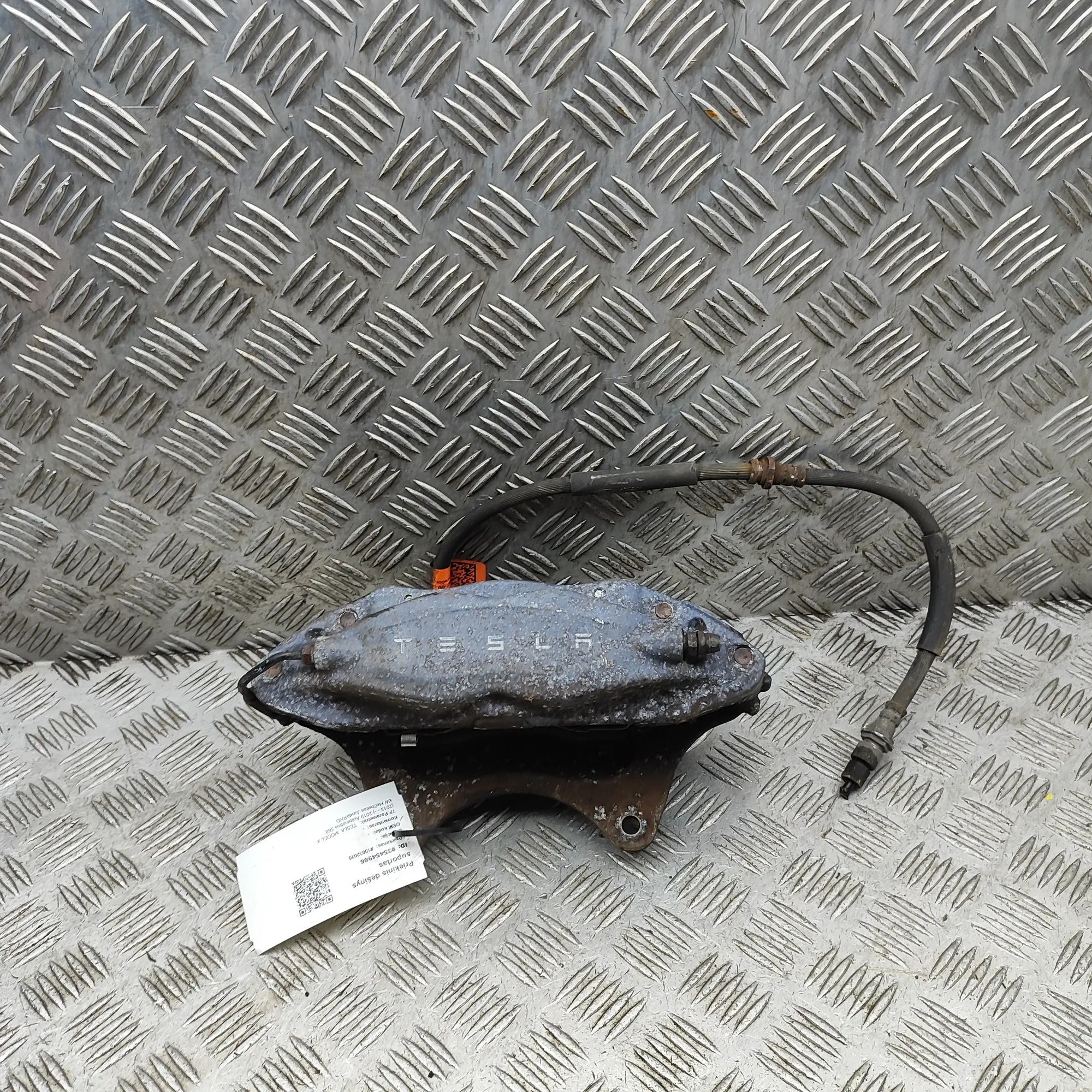 Tesla Model X Brake caliper — front right Brake caliper — front right — TESLA MODEL X (5Y...