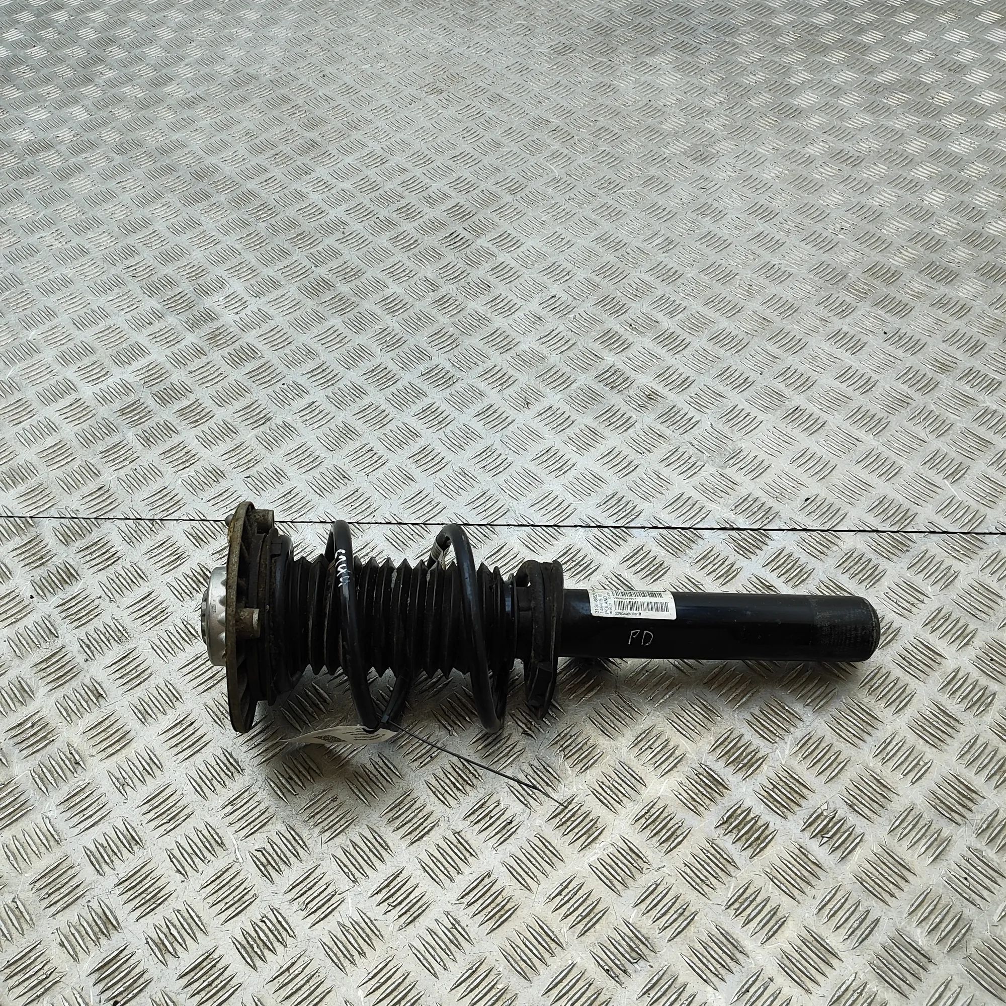 Mini One, Cooper (F55 / F56 / F57) Shock absorber — front right Shock absorber — front right — MINI COOPER (F55...