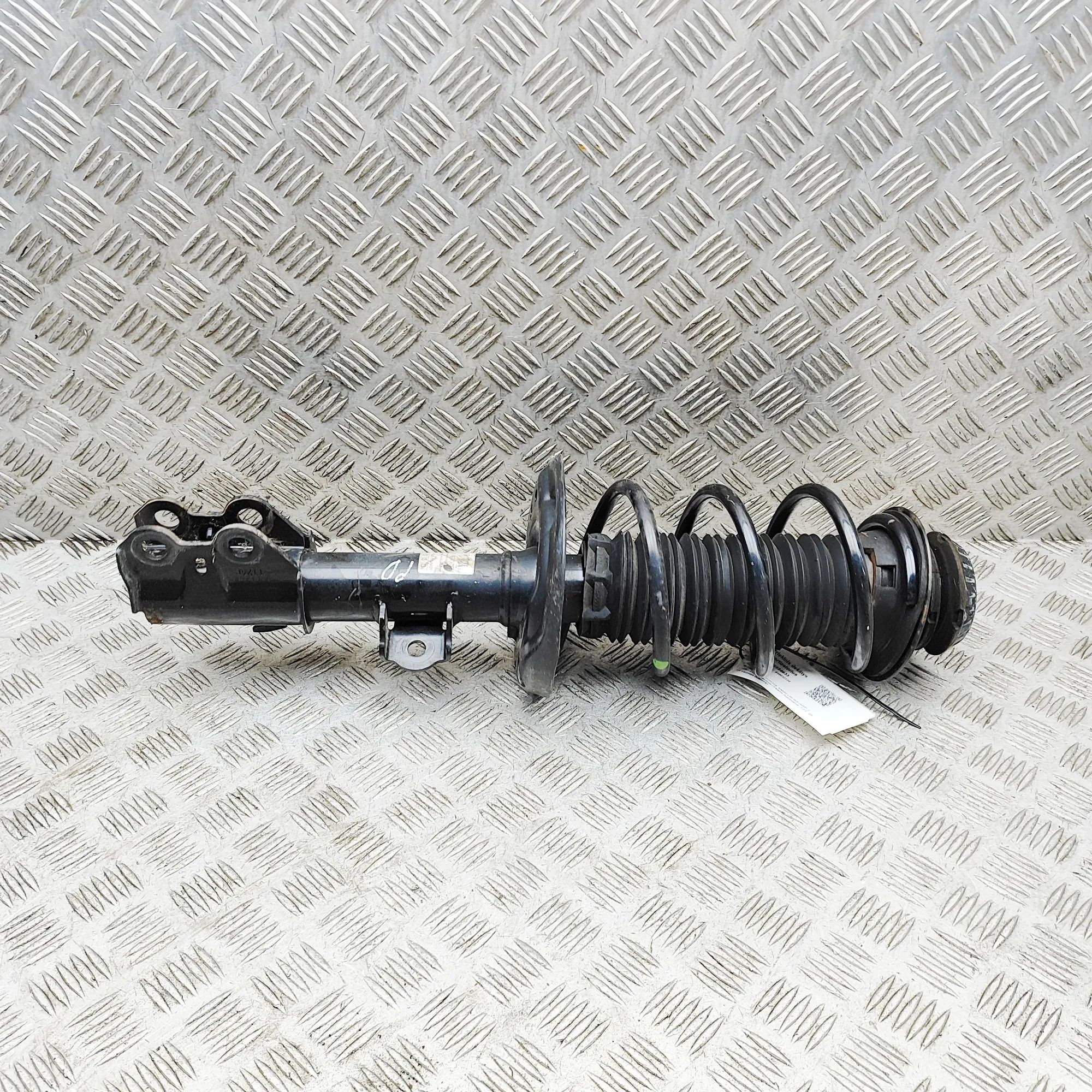 Toyota Yaris Shock absorber — front right Shock absorber — front right — TOYOTA YARIS (CR...