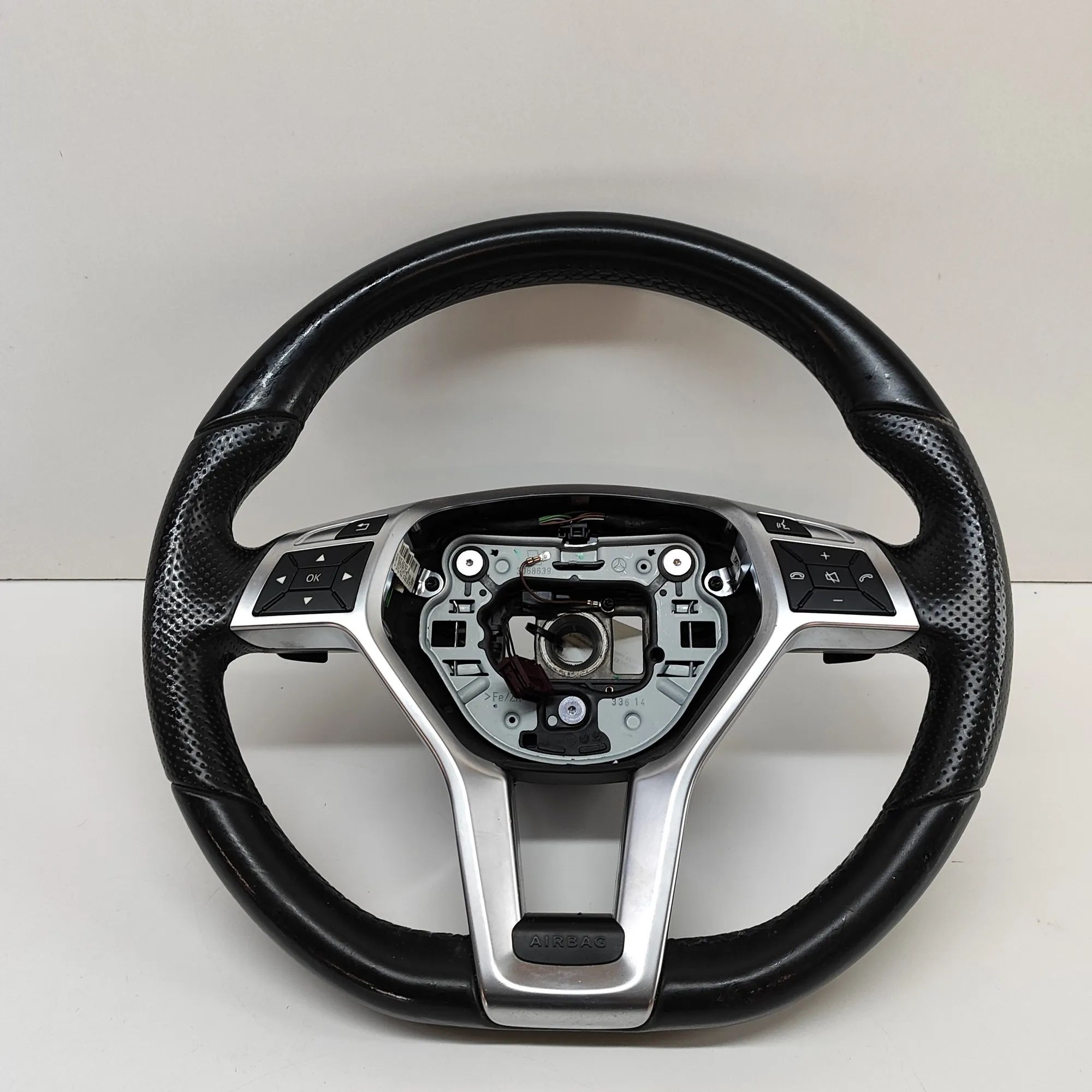 Mercedes-Benz S Coupe (C217) steering wheel Steering Wheel — MERCEDES BENZ E-CLASS COUPE (C...