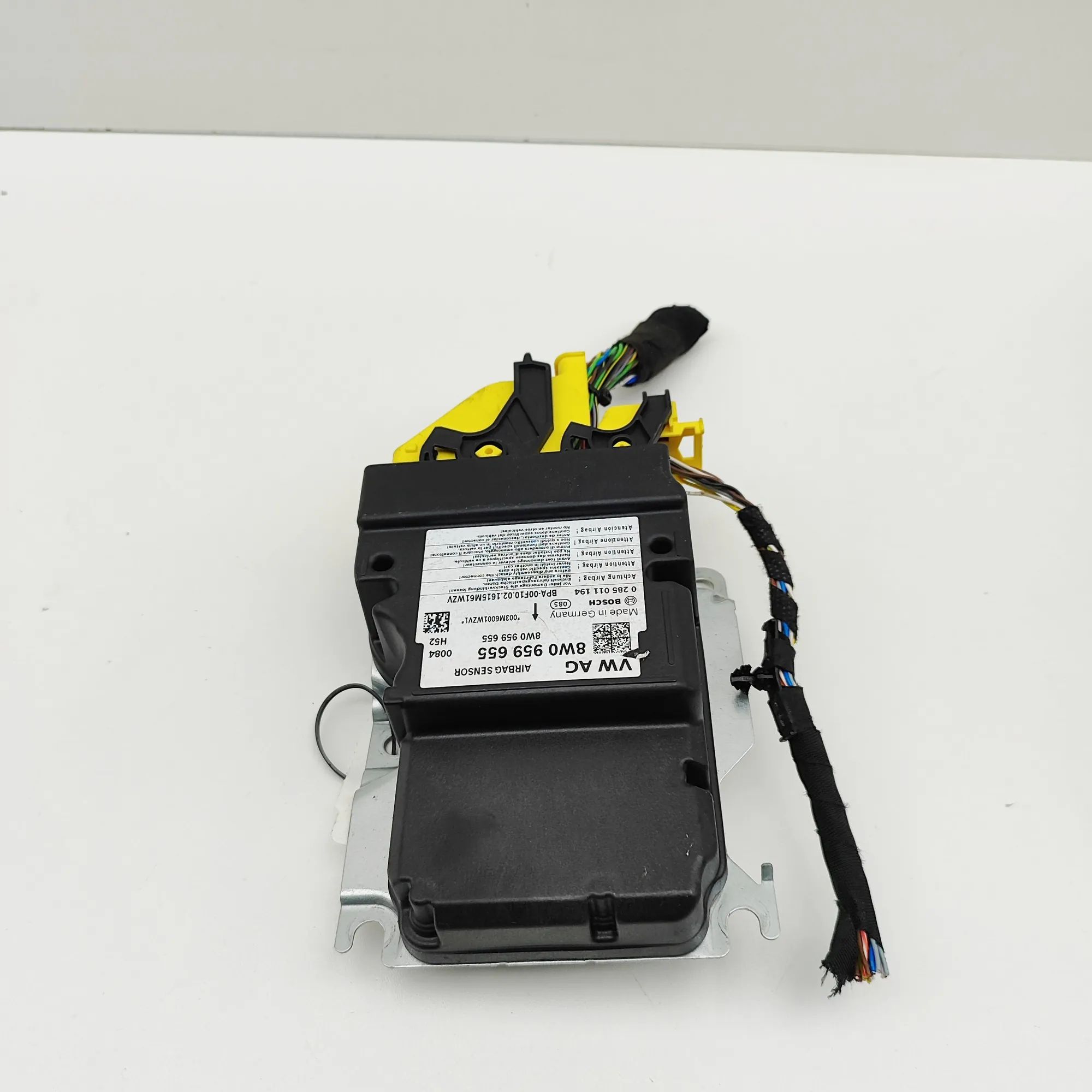 Audi A4 (B8) SRS Control Unit SRS Control Unit — AUDI A4 (8W, B9) (2015-PRESE...