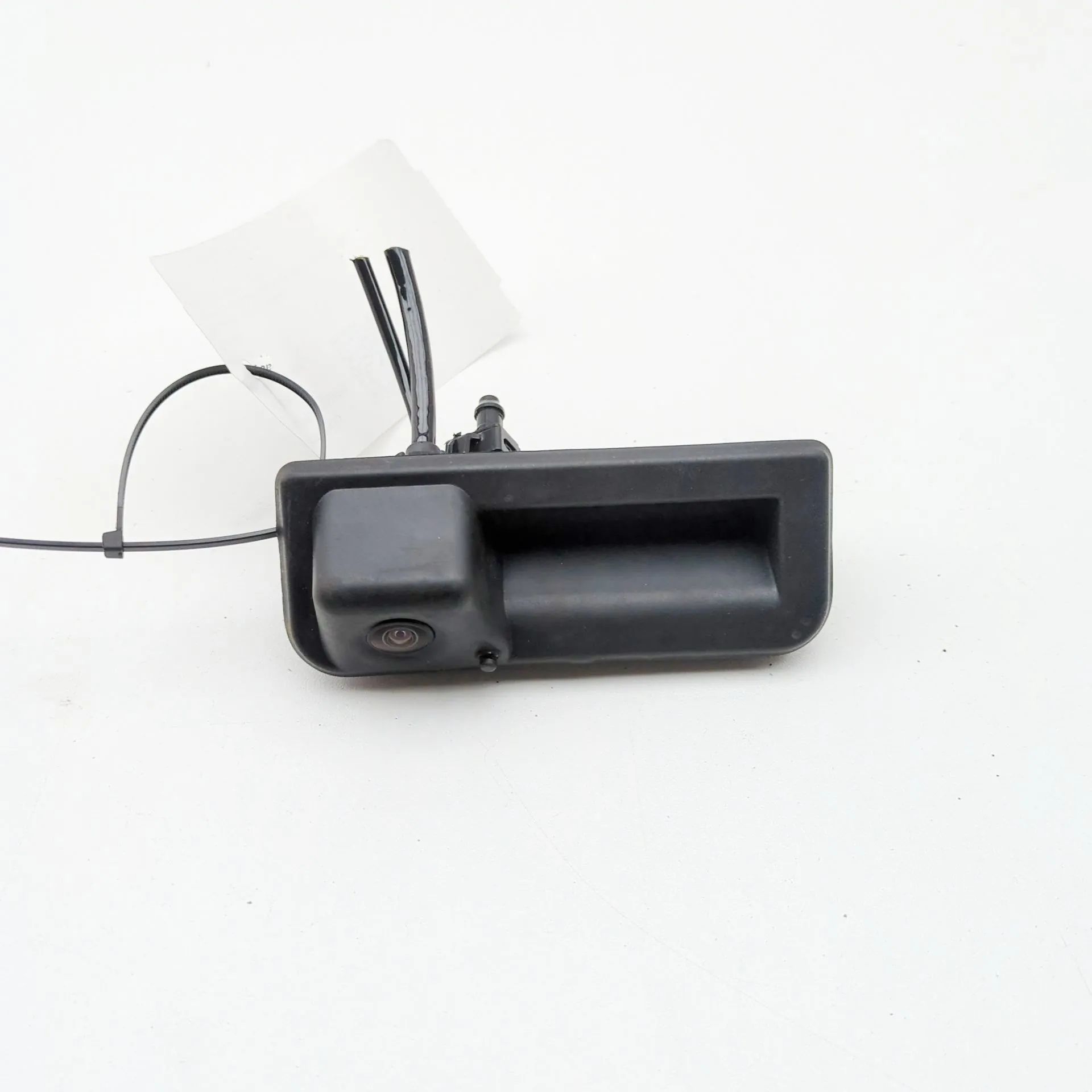 Skoda Karoq Tailgate Open Switch Tailgate Open Switch — SKODA KAROQ (NU7) (2017-...