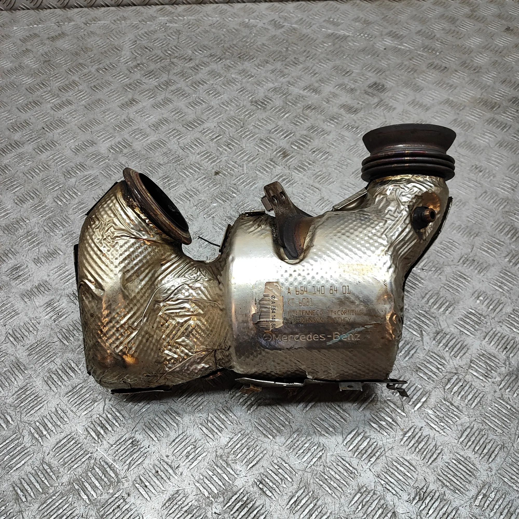 Mercedes-Benz Sprinter (W907 / W910)  catalytic converter Catalytic converter — MERCEDES BENZ SPRINTER (3...