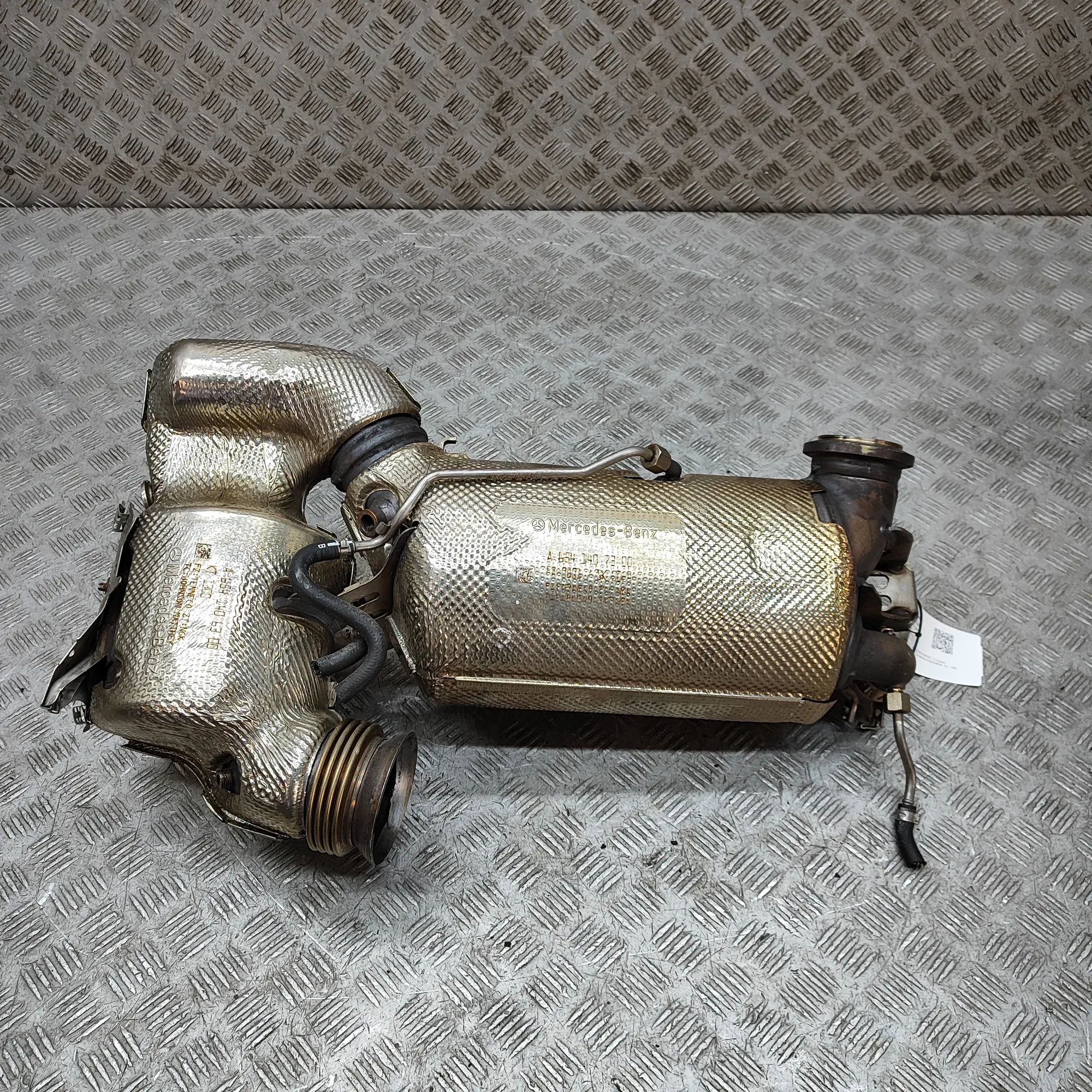 Mercedes-Benz A (W177) catalytic converter Catalytic converter — MERCEDES BENZ C-CLASS (W2...