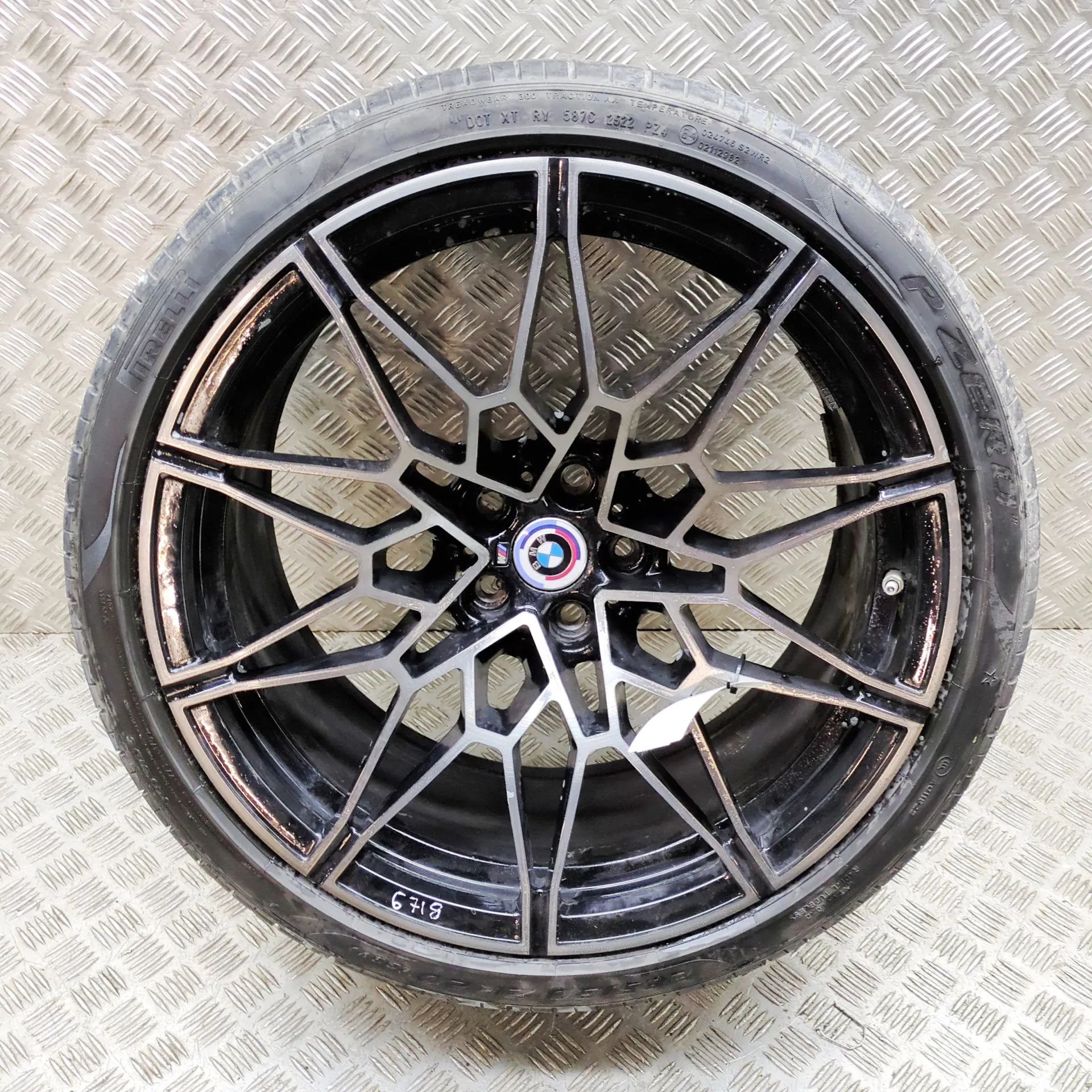 BMW 4 (G22 / G23 / G26)  Alloy Wheel Alloy wheel — BMW 4 / i4 (G22, G23, G26, G82, G...